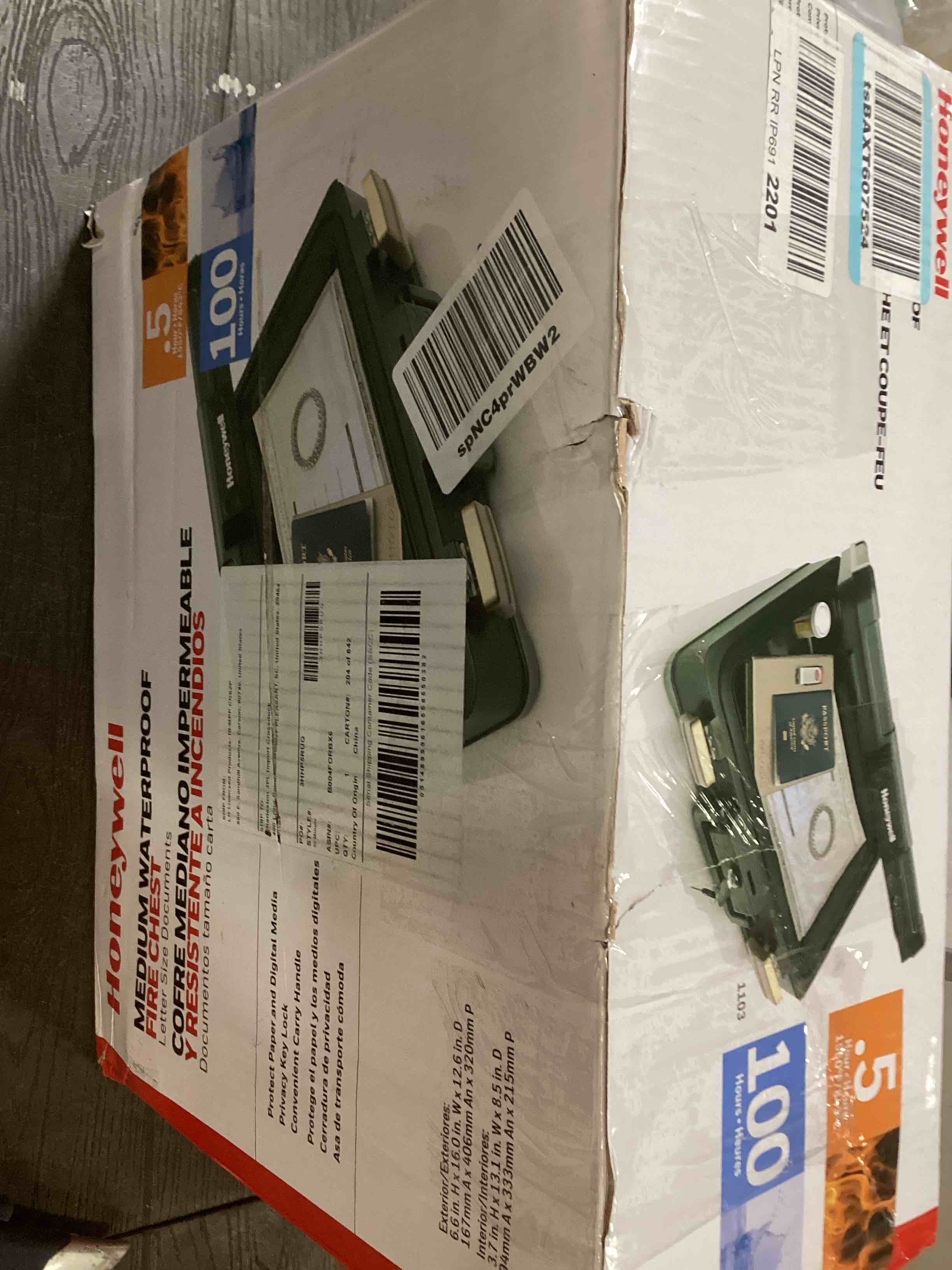 https://s3.amazonaws.com/lotting-images-prod/bidfta/RED6514527_1718394863994.jpeg
