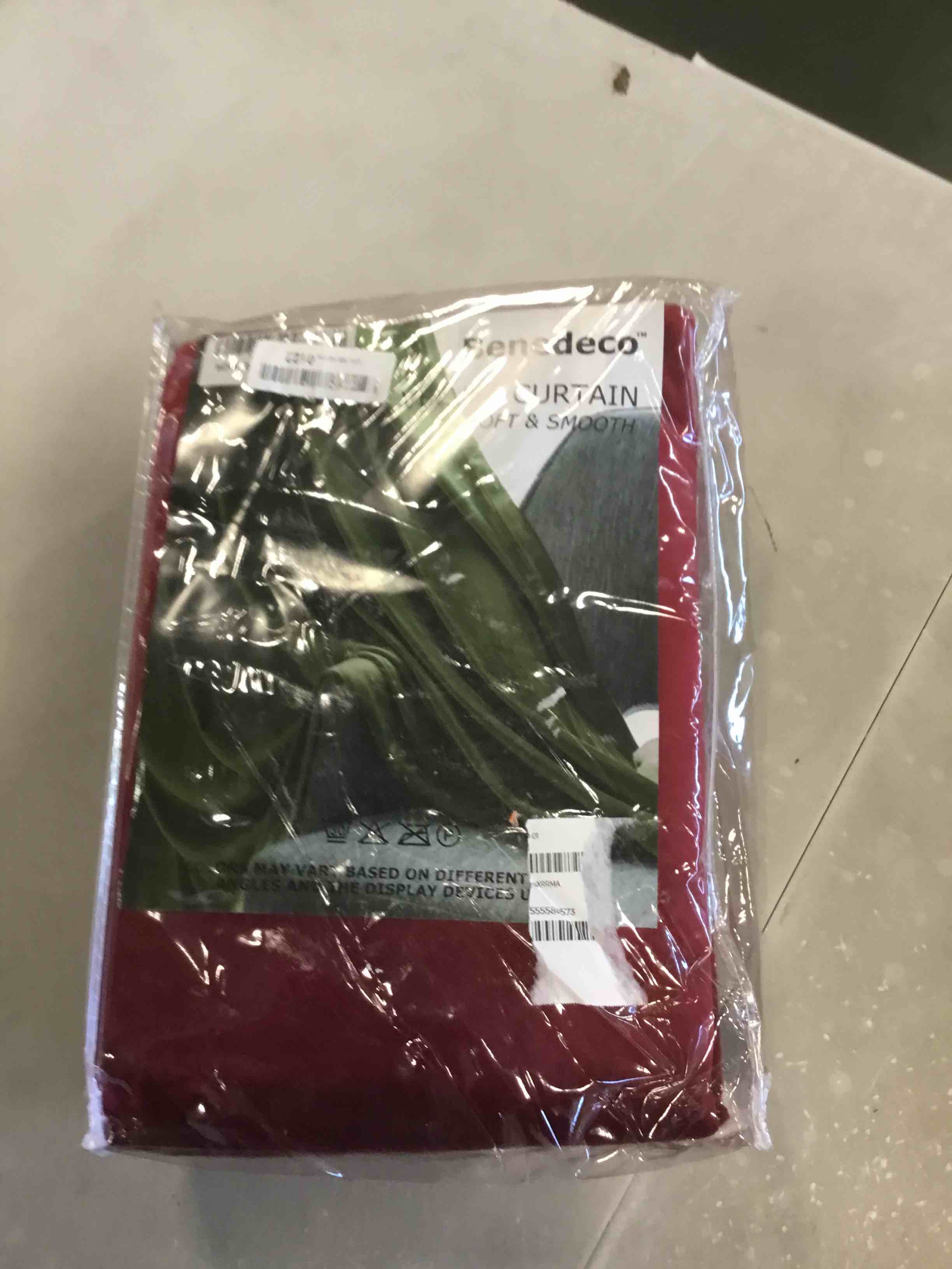 https://s3.amazonaws.com/lotting-images-prod/bidfta/RED6515236_1718298171251.jpeg