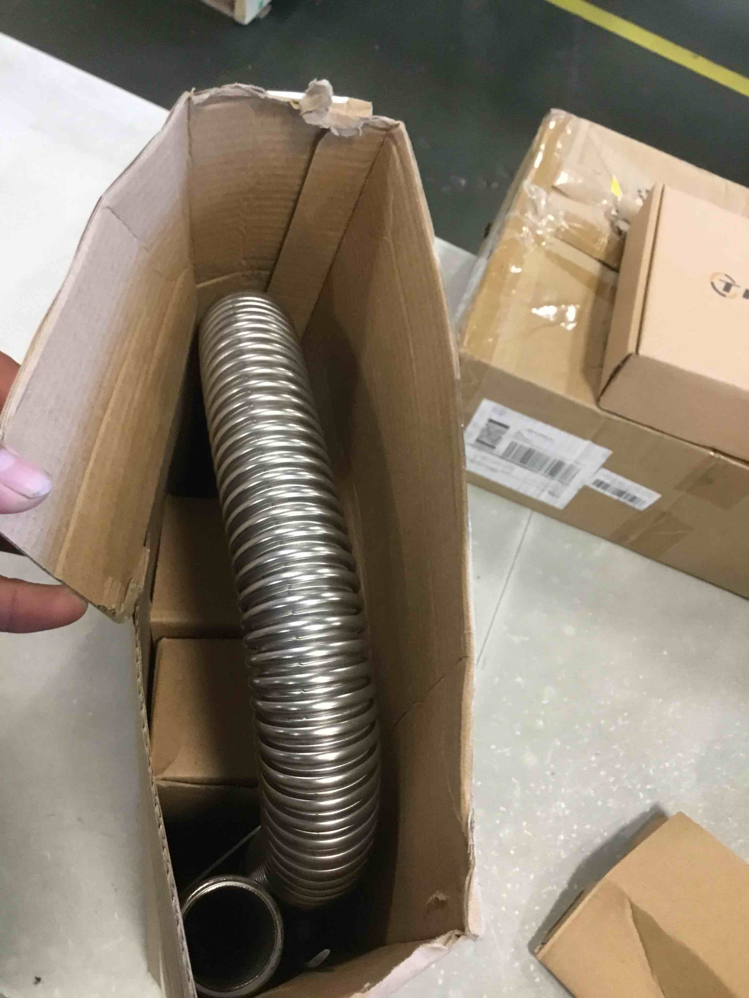 https://s3.amazonaws.com/lotting-images-prod/bidfta/RED6515252_1718299143263.jpeg