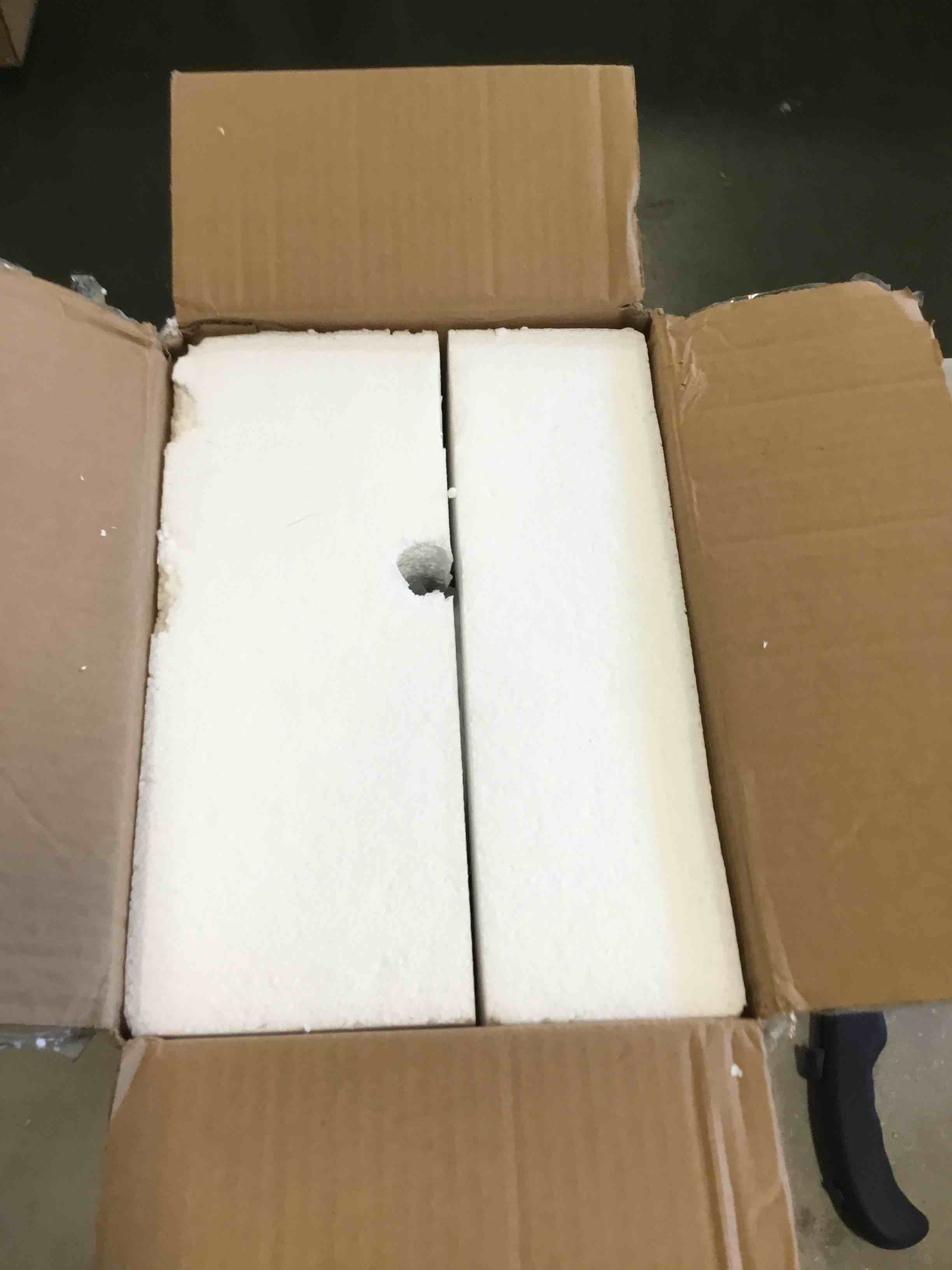 https://s3.amazonaws.com/lotting-images-prod/bidfta/RED6515274_1718303362336.jpeg