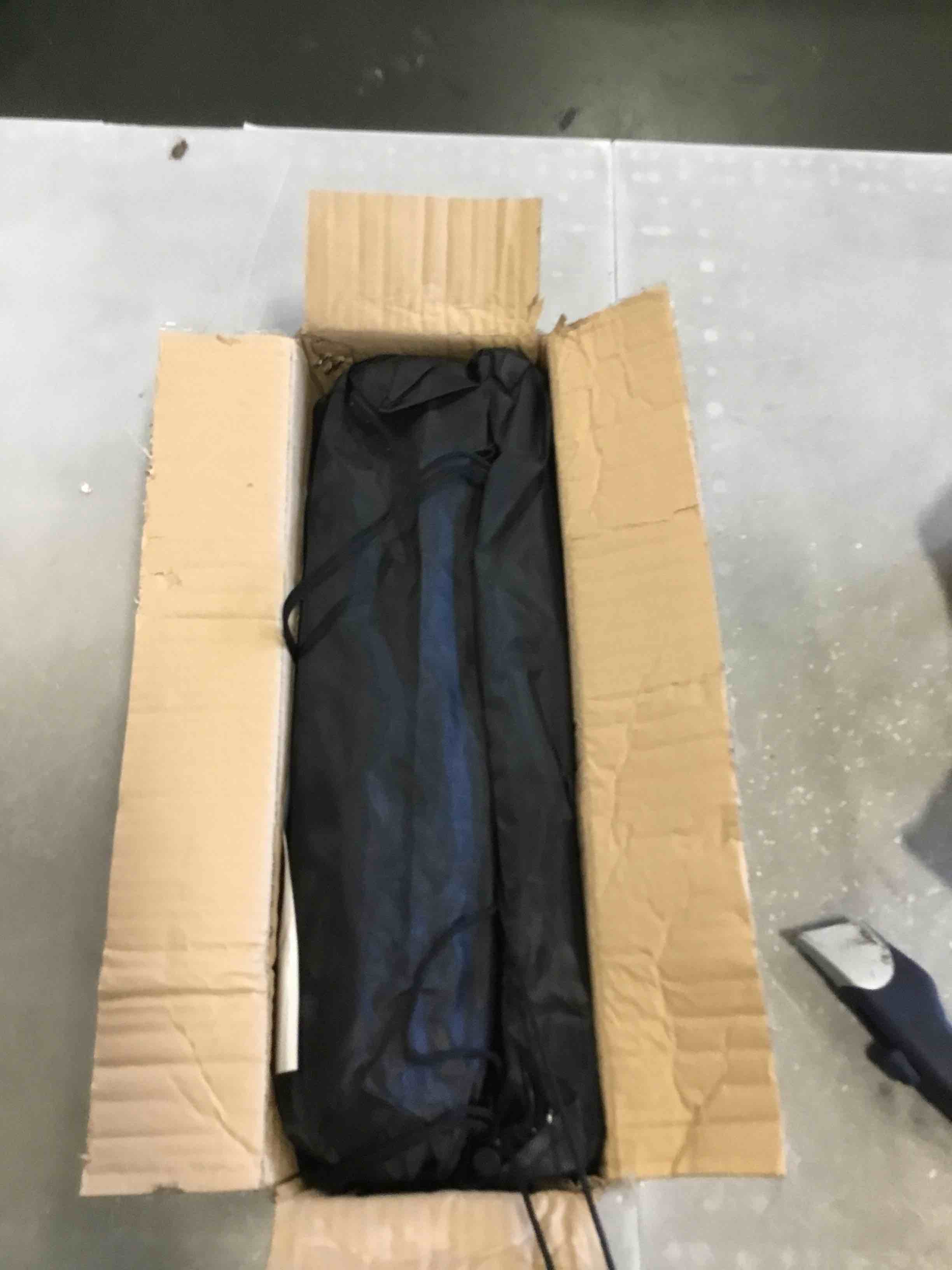 https://s3.amazonaws.com/lotting-images-prod/bidfta/RED6515277_1718303554768.jpeg
