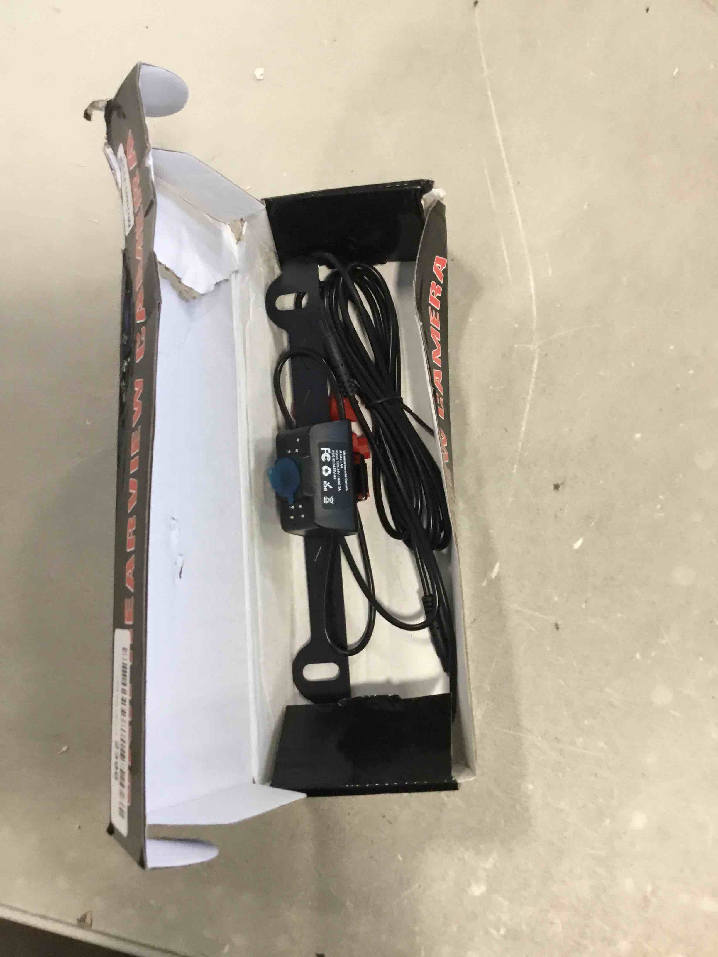 https://s3.amazonaws.com/lotting-images-prod/bidfta/RED6515279_1718303810662.jpeg