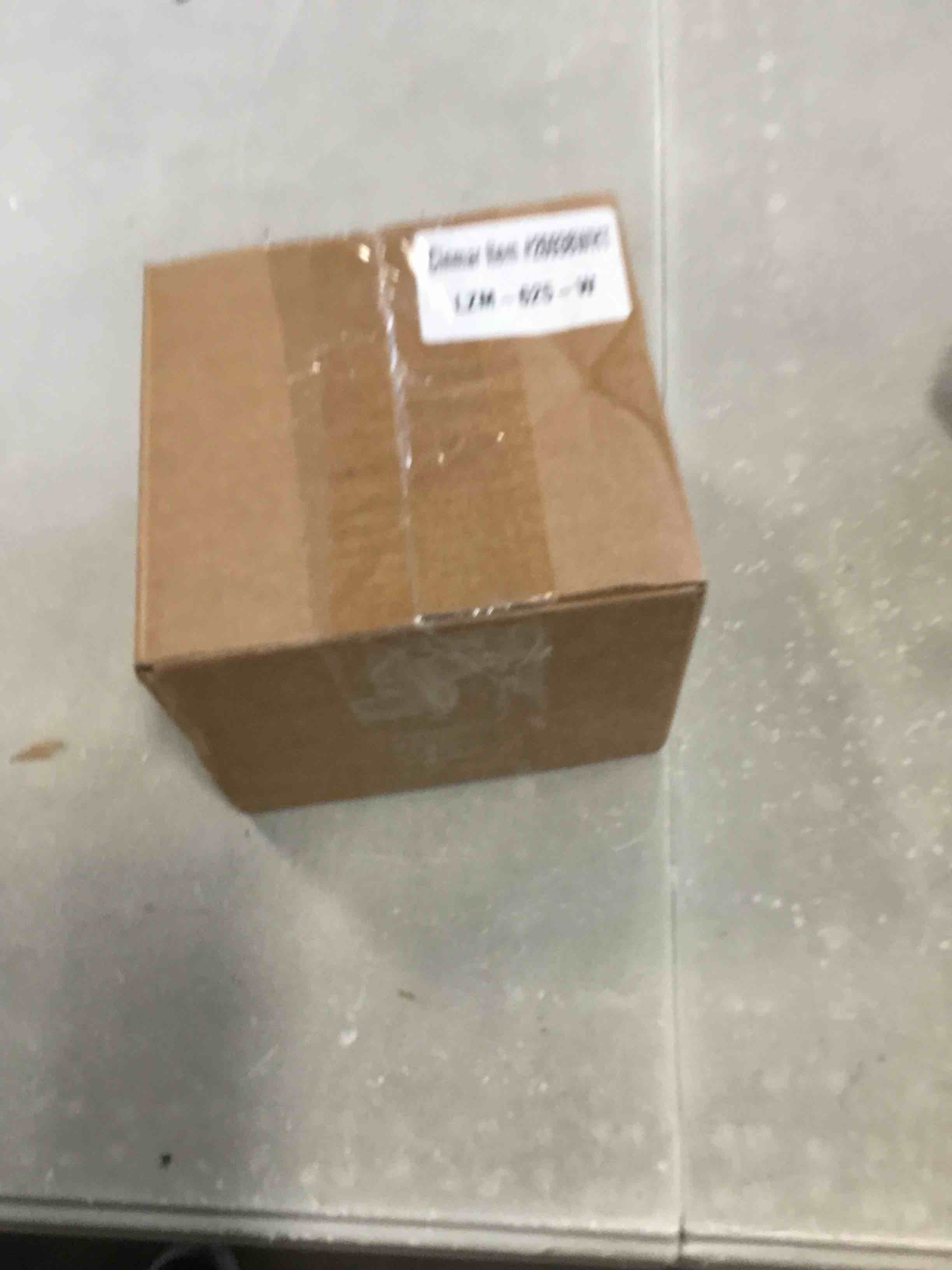https://s3.amazonaws.com/lotting-images-prod/bidfta/RED6515285_1718304251648.jpeg