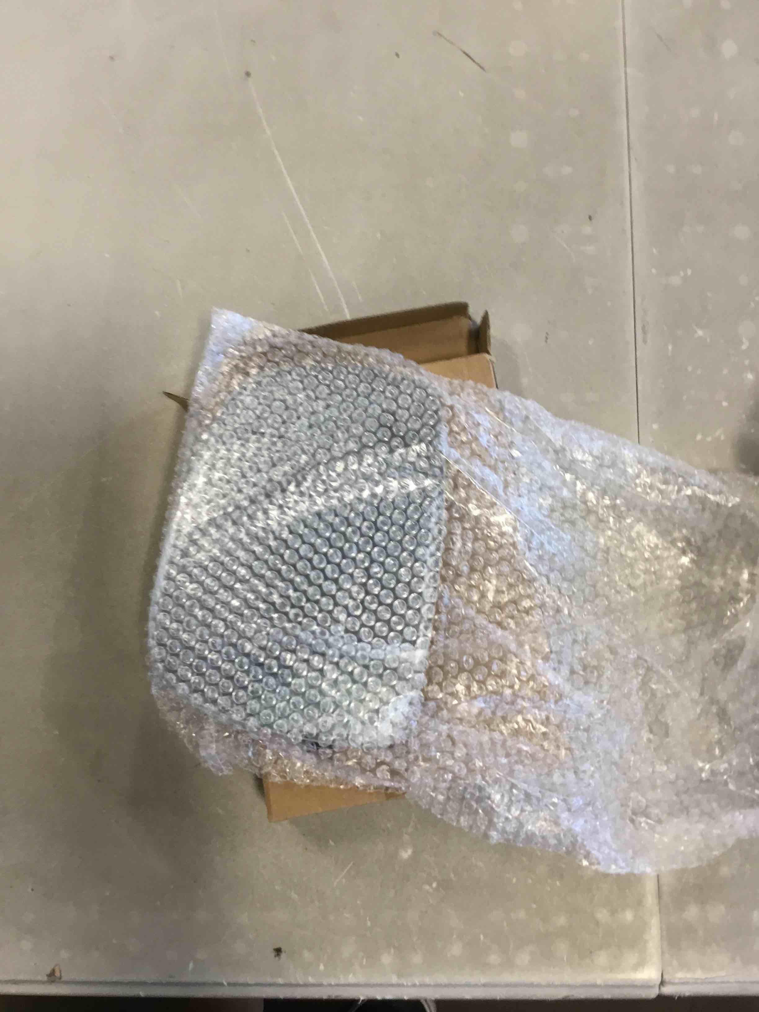 https://s3.amazonaws.com/lotting-images-prod/bidfta/RED6515310_1718305886991.jpeg
