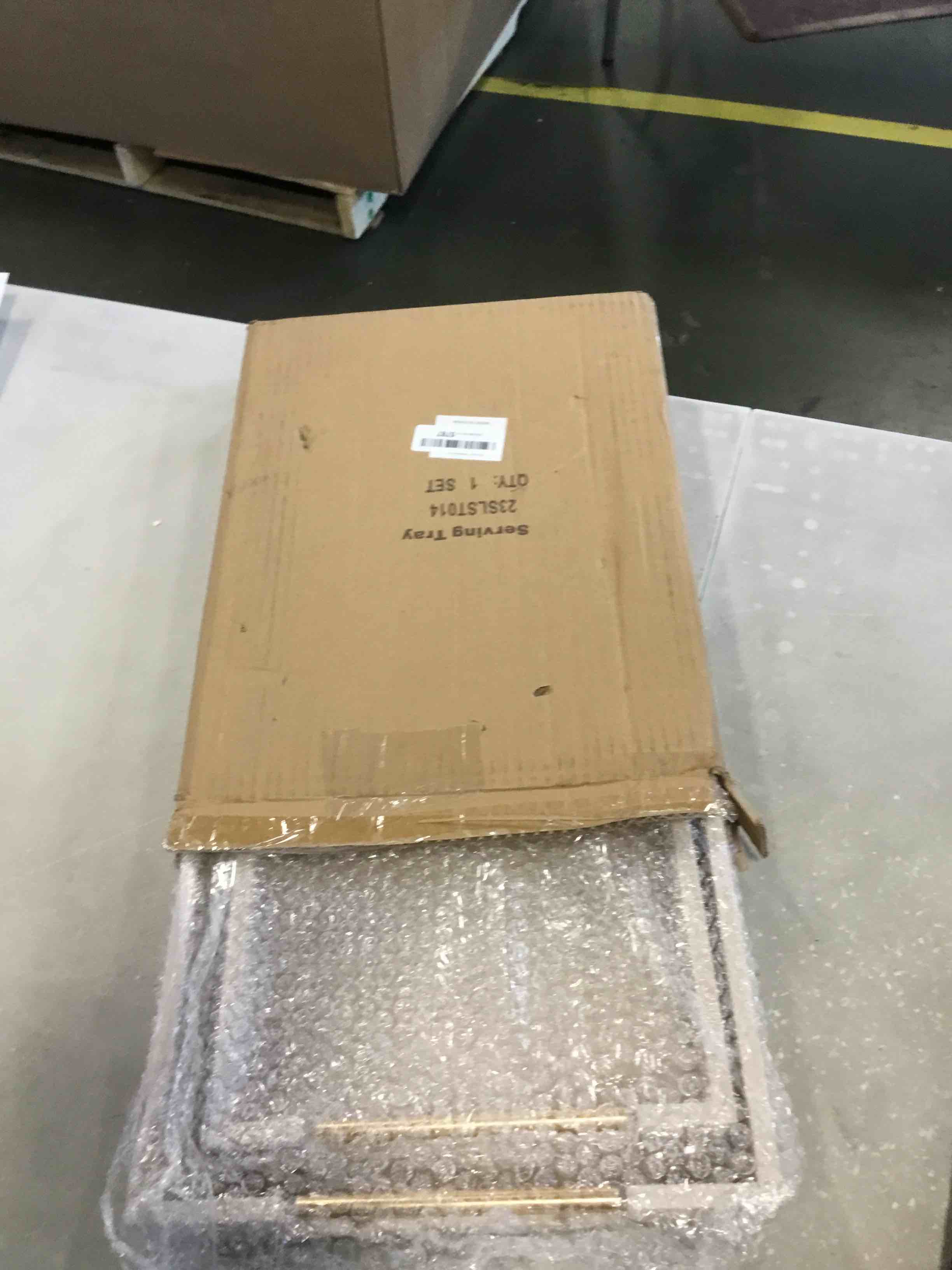 https://s3.amazonaws.com/lotting-images-prod/bidfta/RED6515316_1718306750319.jpeg