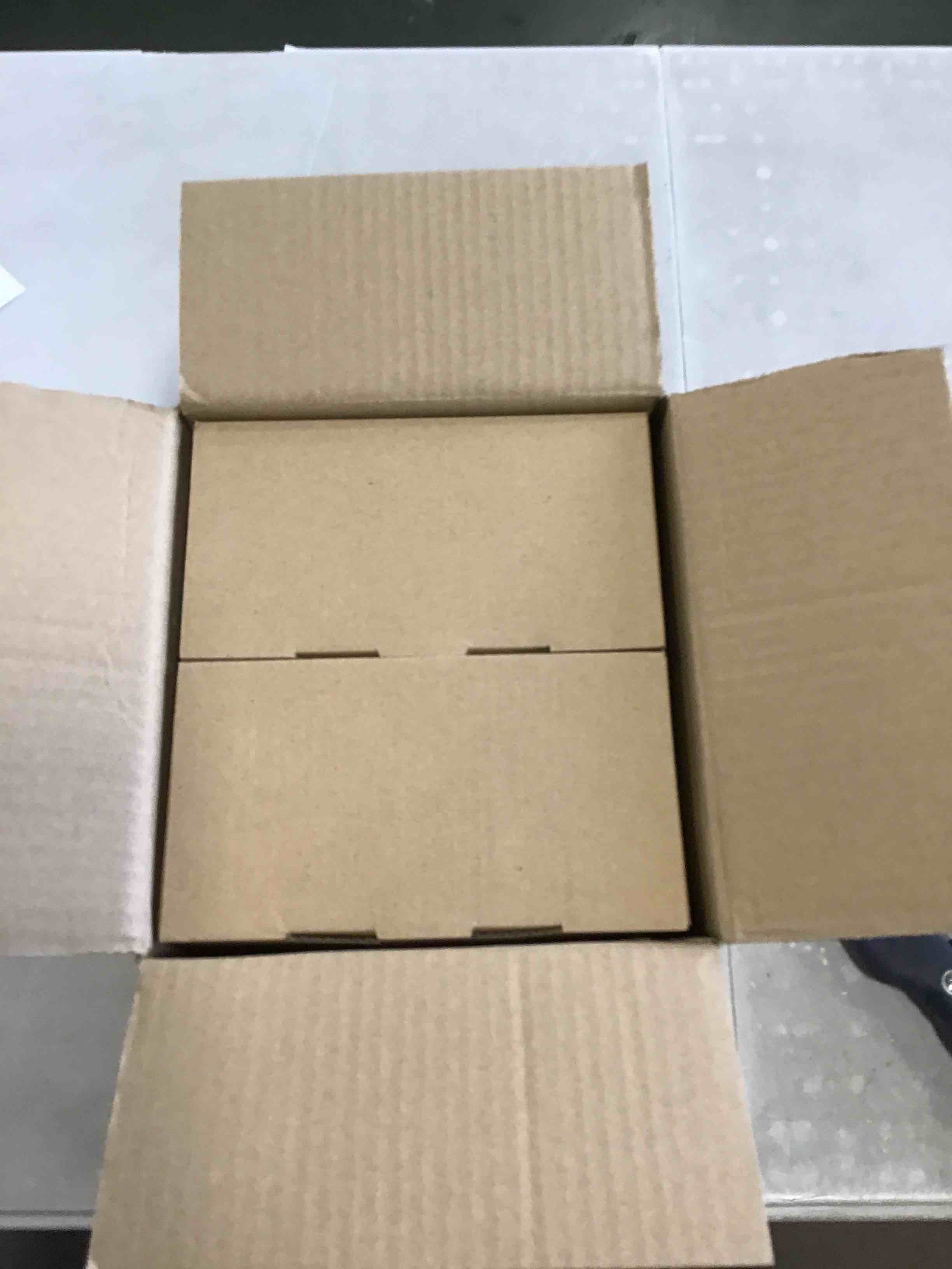 https://s3.amazonaws.com/lotting-images-prod/bidfta/RED6515505_1718384544247.jpeg