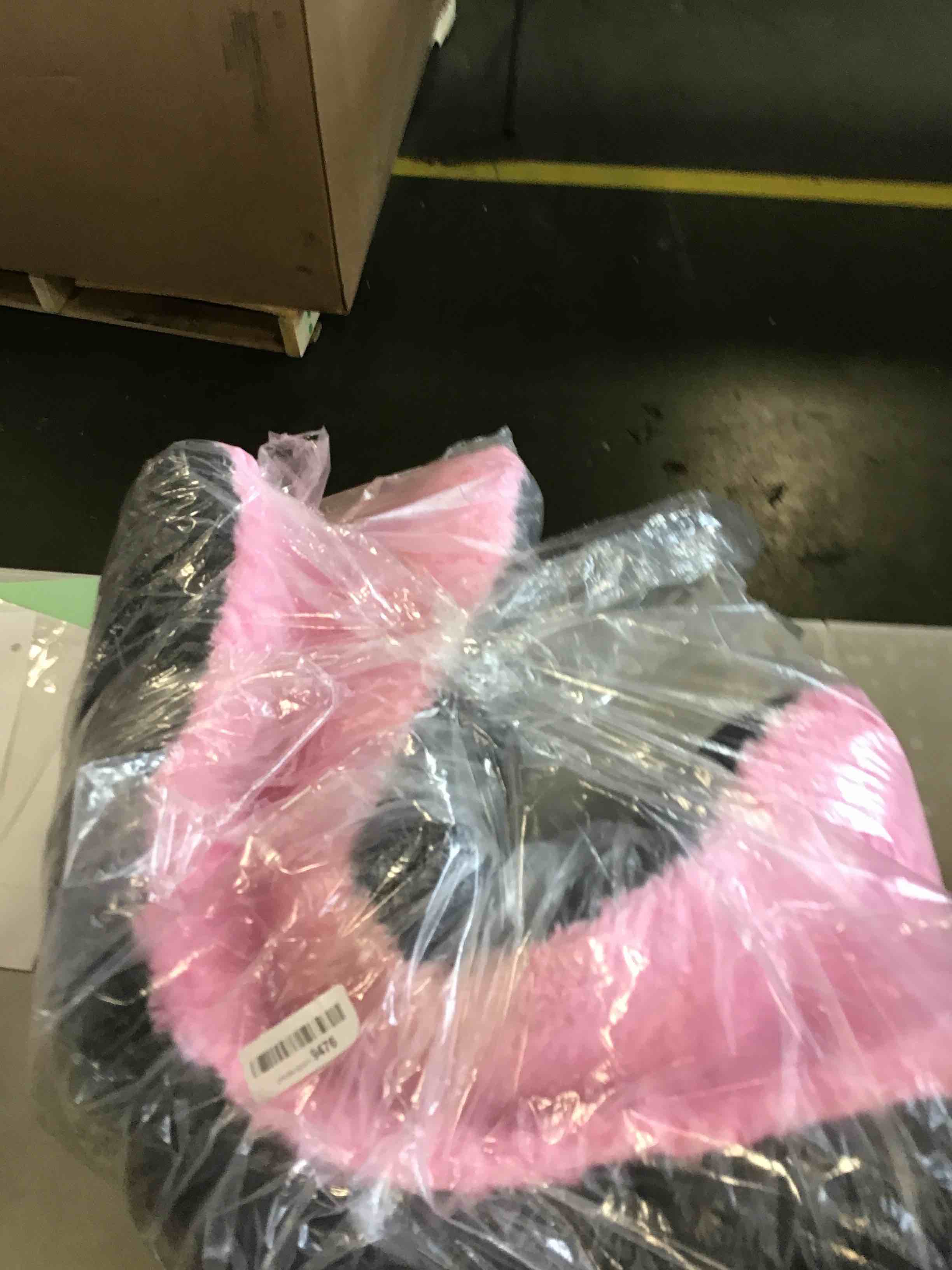 https://s3.amazonaws.com/lotting-images-prod/bidfta/RED6515592_1718394998574.jpeg