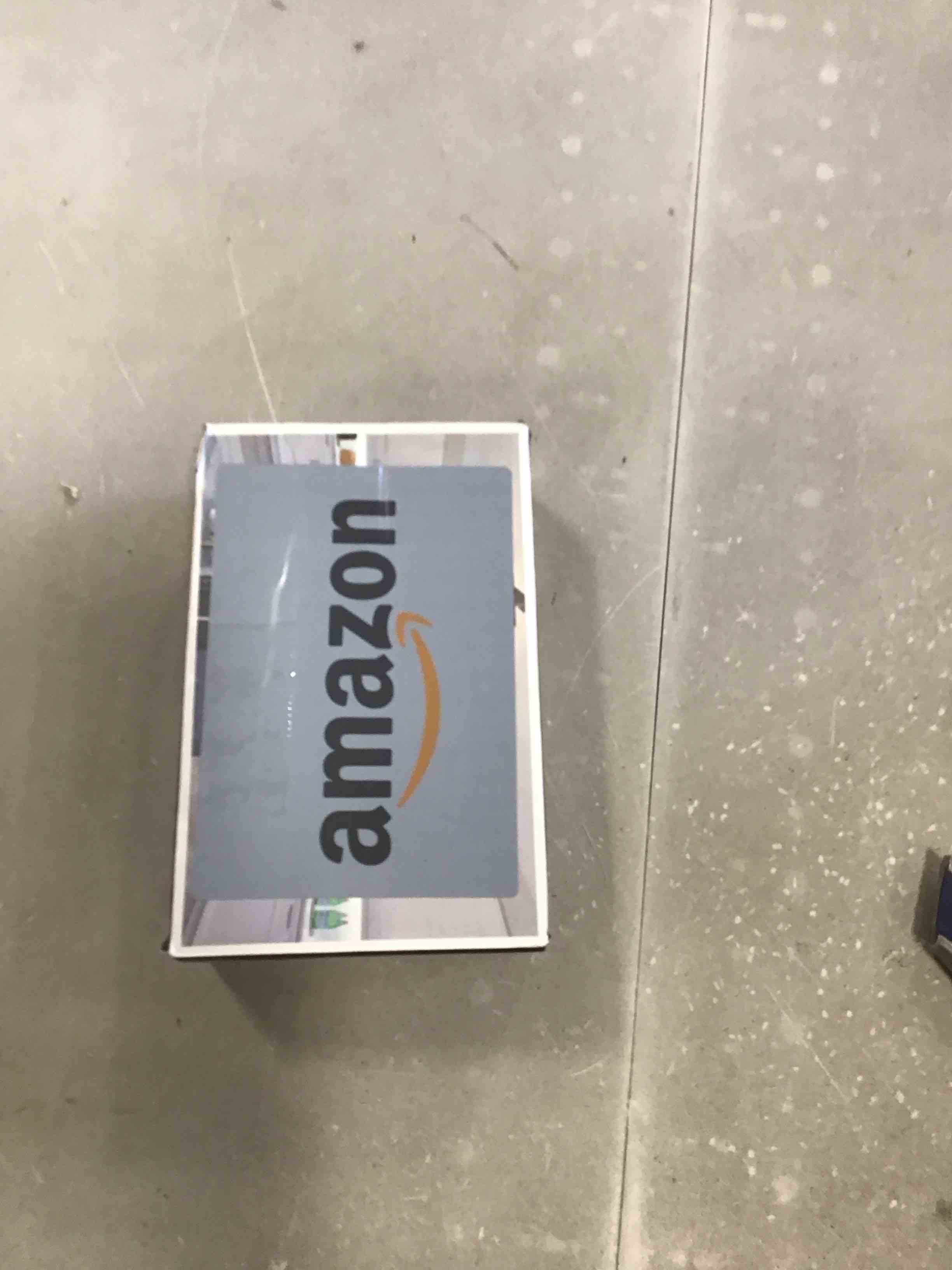 https://s3.amazonaws.com/lotting-images-prod/bidfta/RED6515710_1718461685717.jpeg