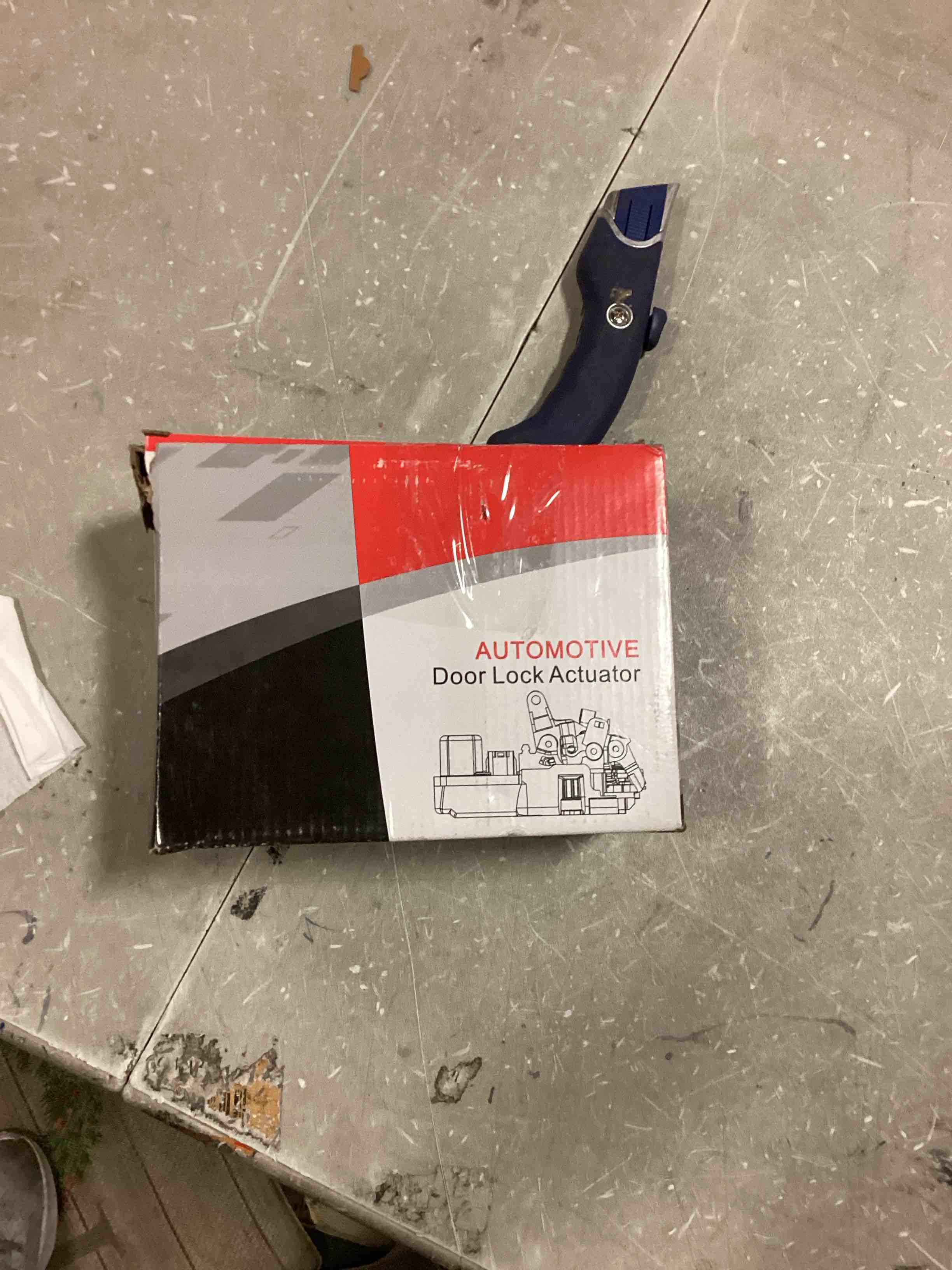 https://s3.amazonaws.com/lotting-images-prod/bidfta/RED6516920_1718629845815.jpeg