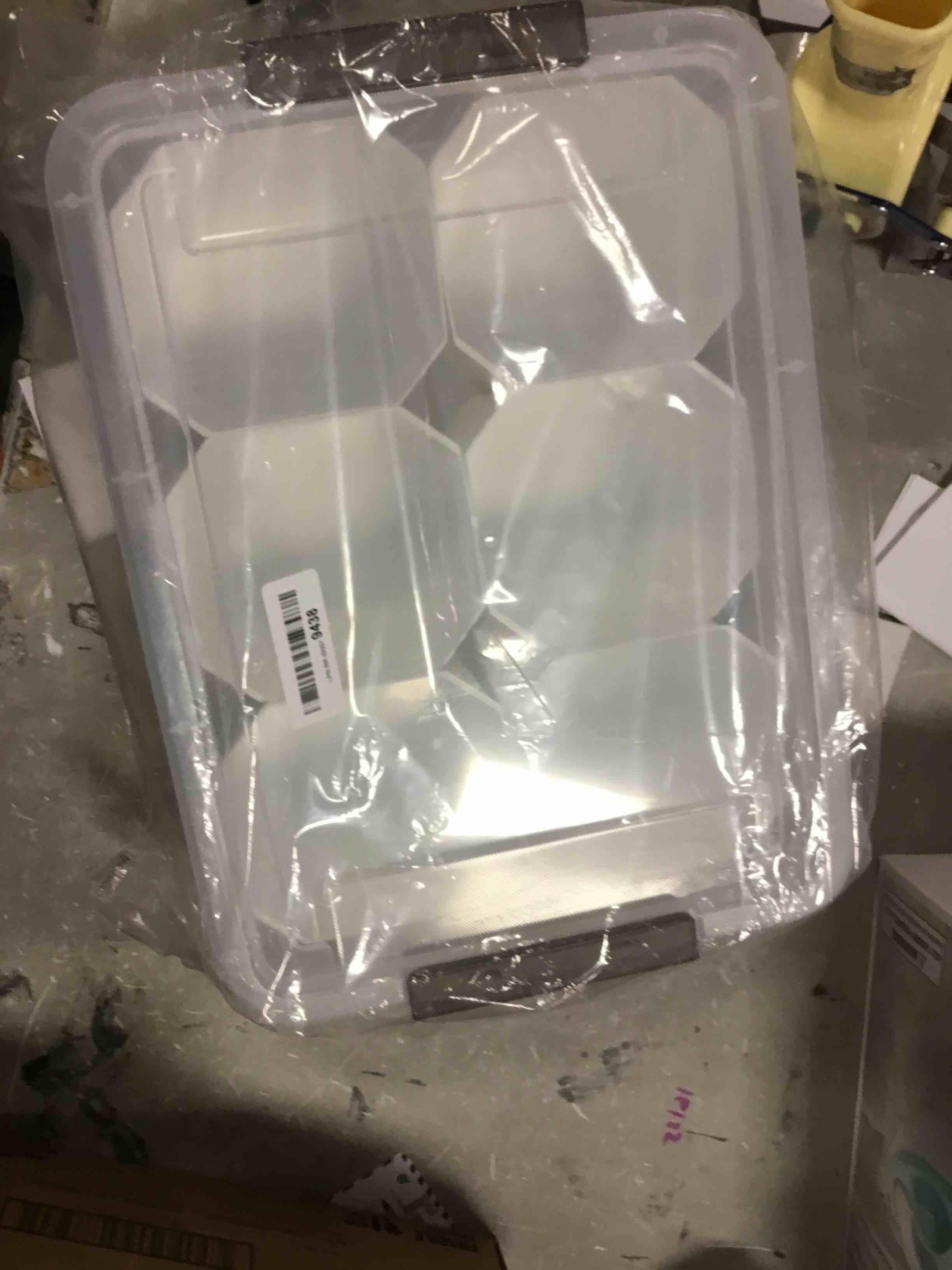 https://s3.amazonaws.com/lotting-images-prod/bidfta/RED6517170_1718722509871.jpeg