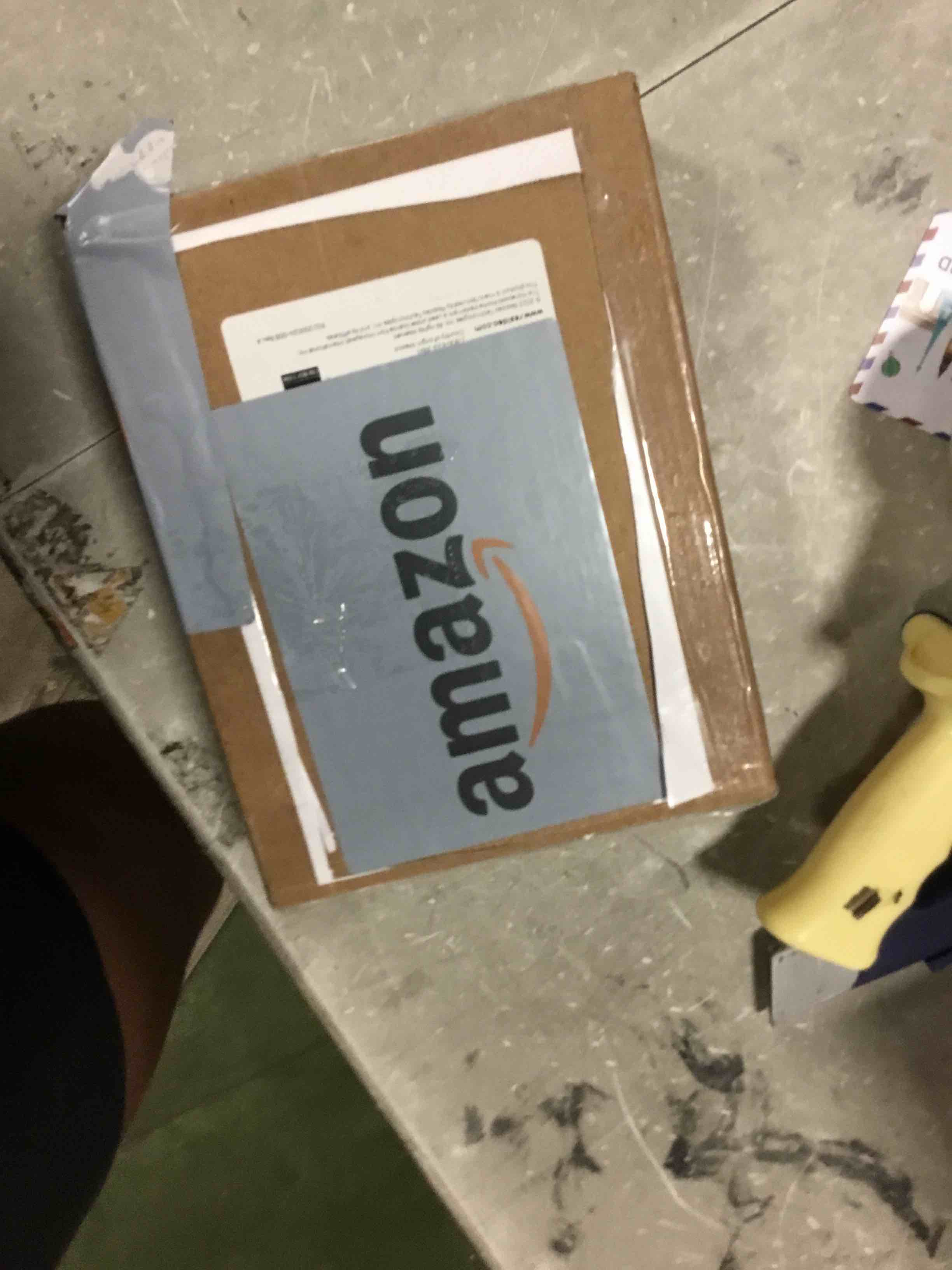https://s3.amazonaws.com/lotting-images-prod/bidfta/RED6517190_1718724657223.jpeg