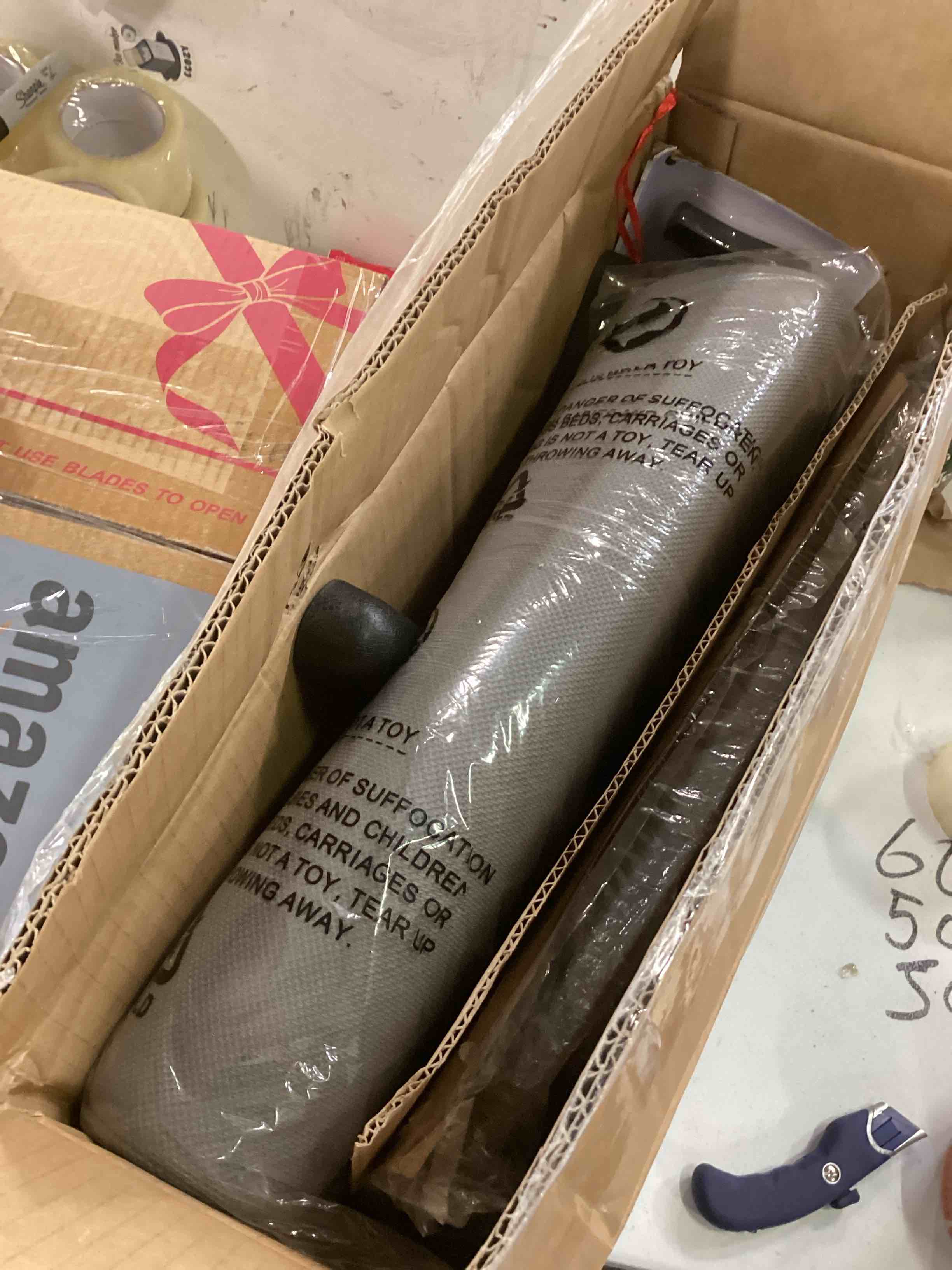 https://s3.amazonaws.com/lotting-images-prod/bidfta/RED6517964_1718022243338.jpeg