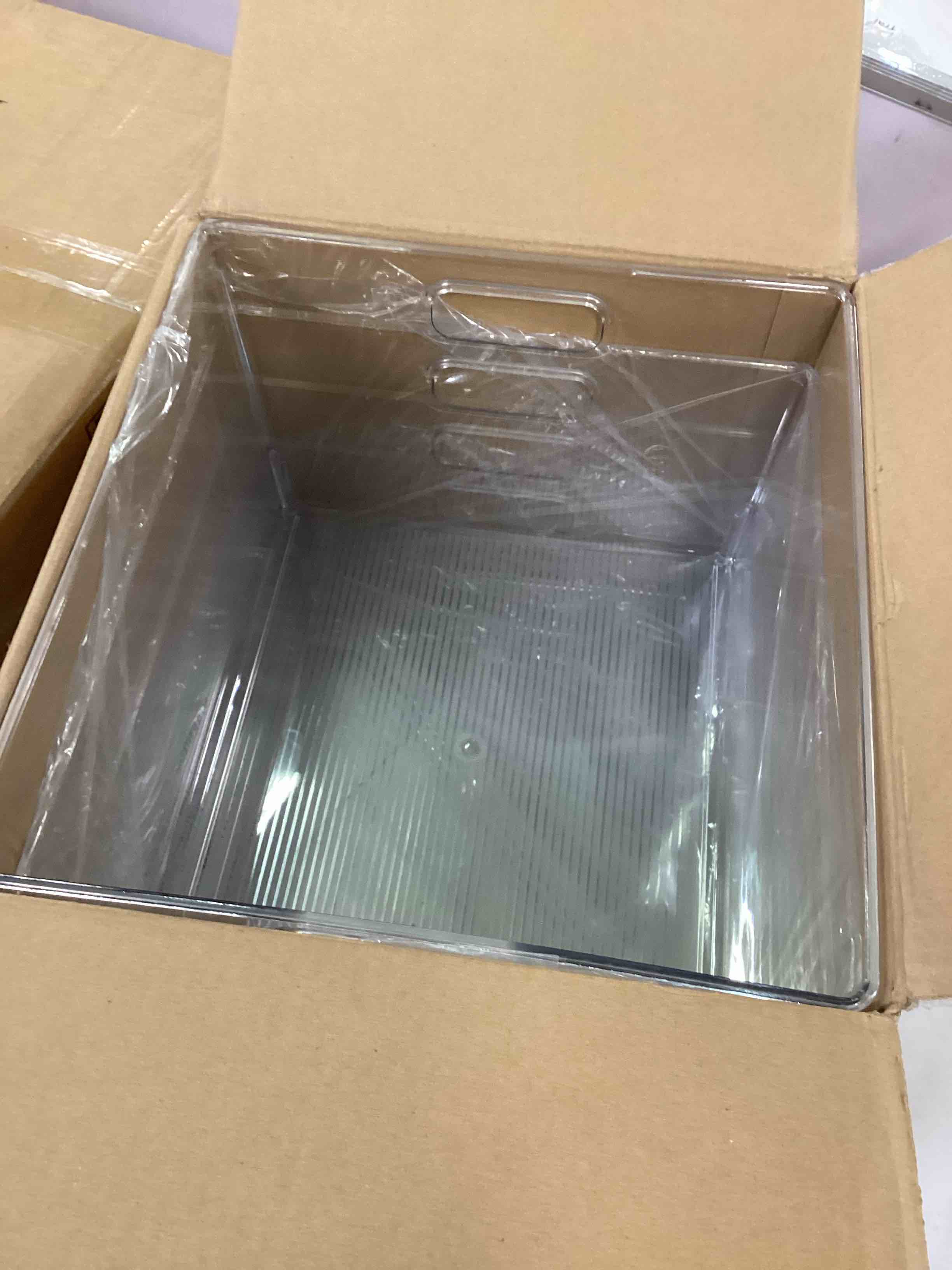 https://s3.amazonaws.com/lotting-images-prod/bidfta/RED6518155_1718109686999.jpeg