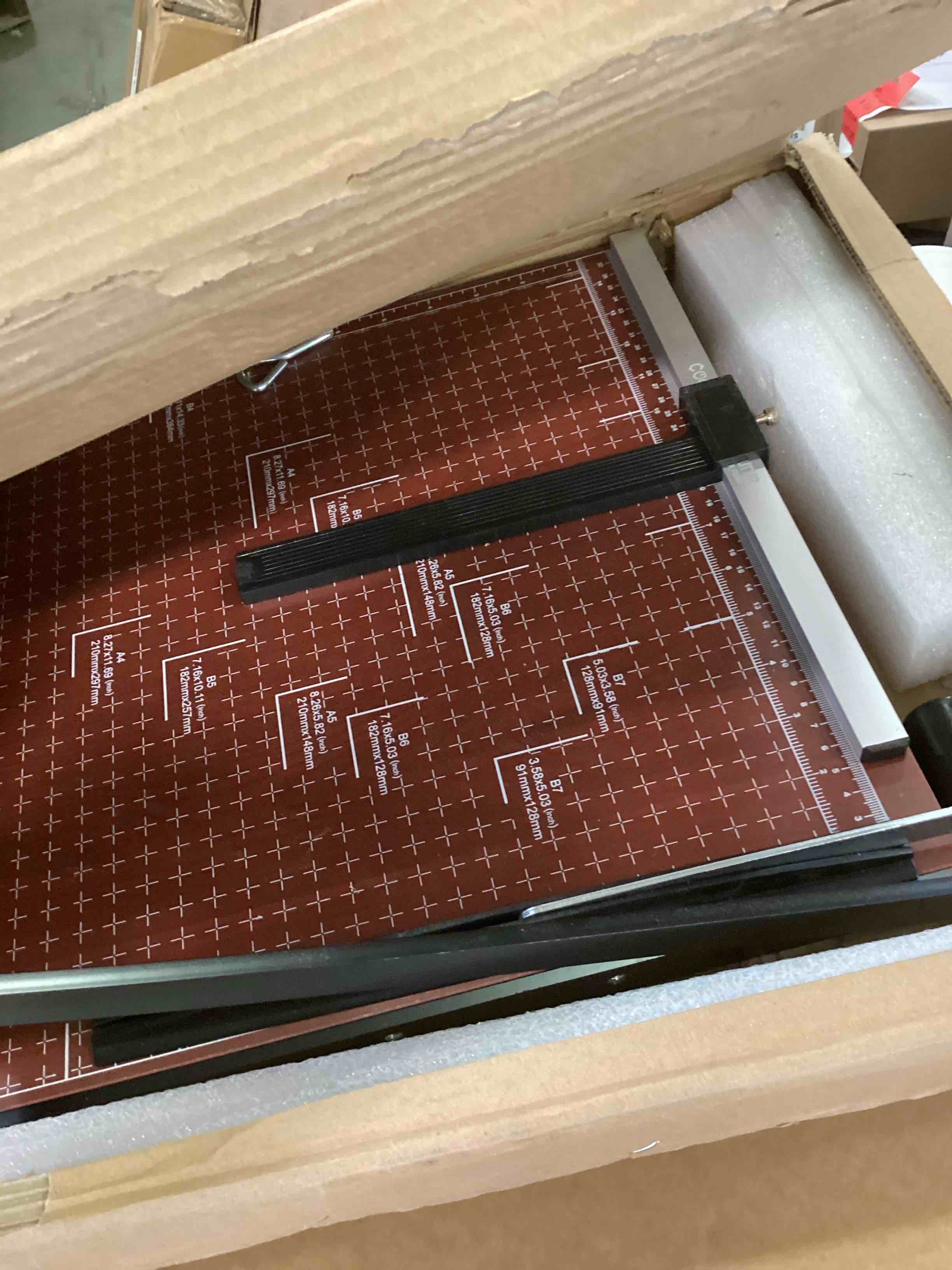 https://s3.amazonaws.com/lotting-images-prod/bidfta/RED6518160_1718110478180.jpeg