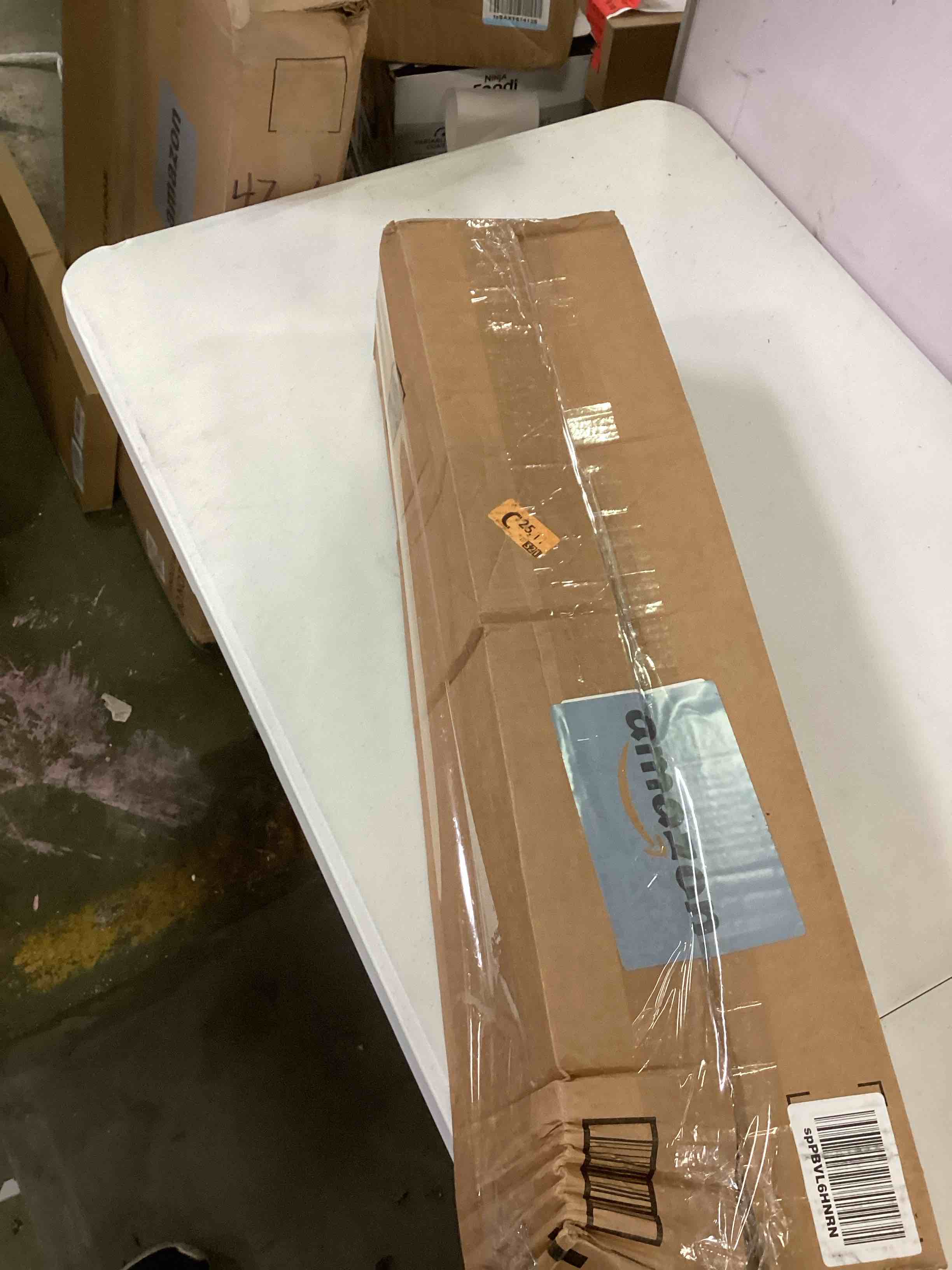 https://s3.amazonaws.com/lotting-images-prod/bidfta/RED6518170_1718111840409.jpeg