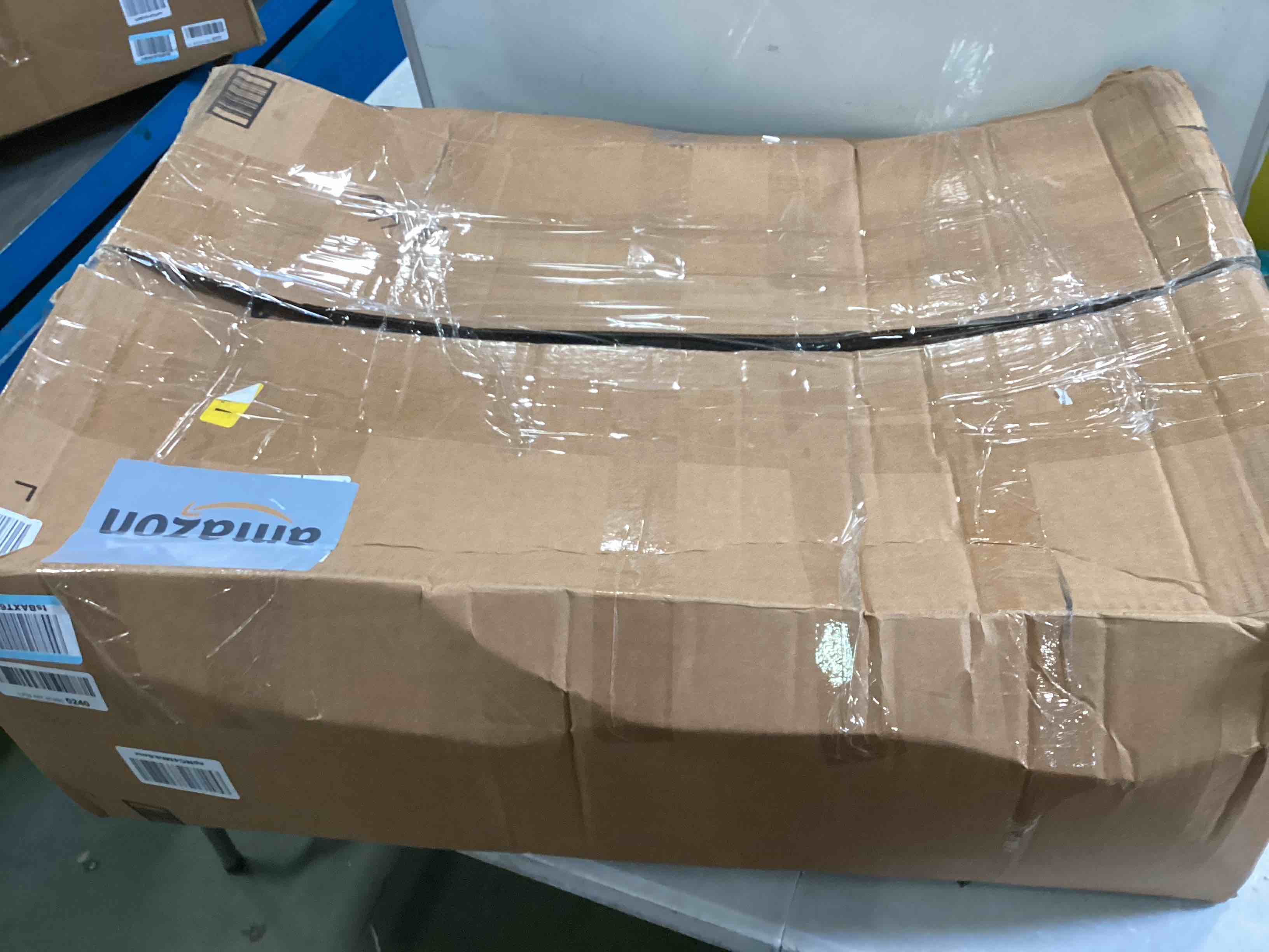 https://s3.amazonaws.com/lotting-images-prod/bidfta/RED6518460_1718205961927.jpeg