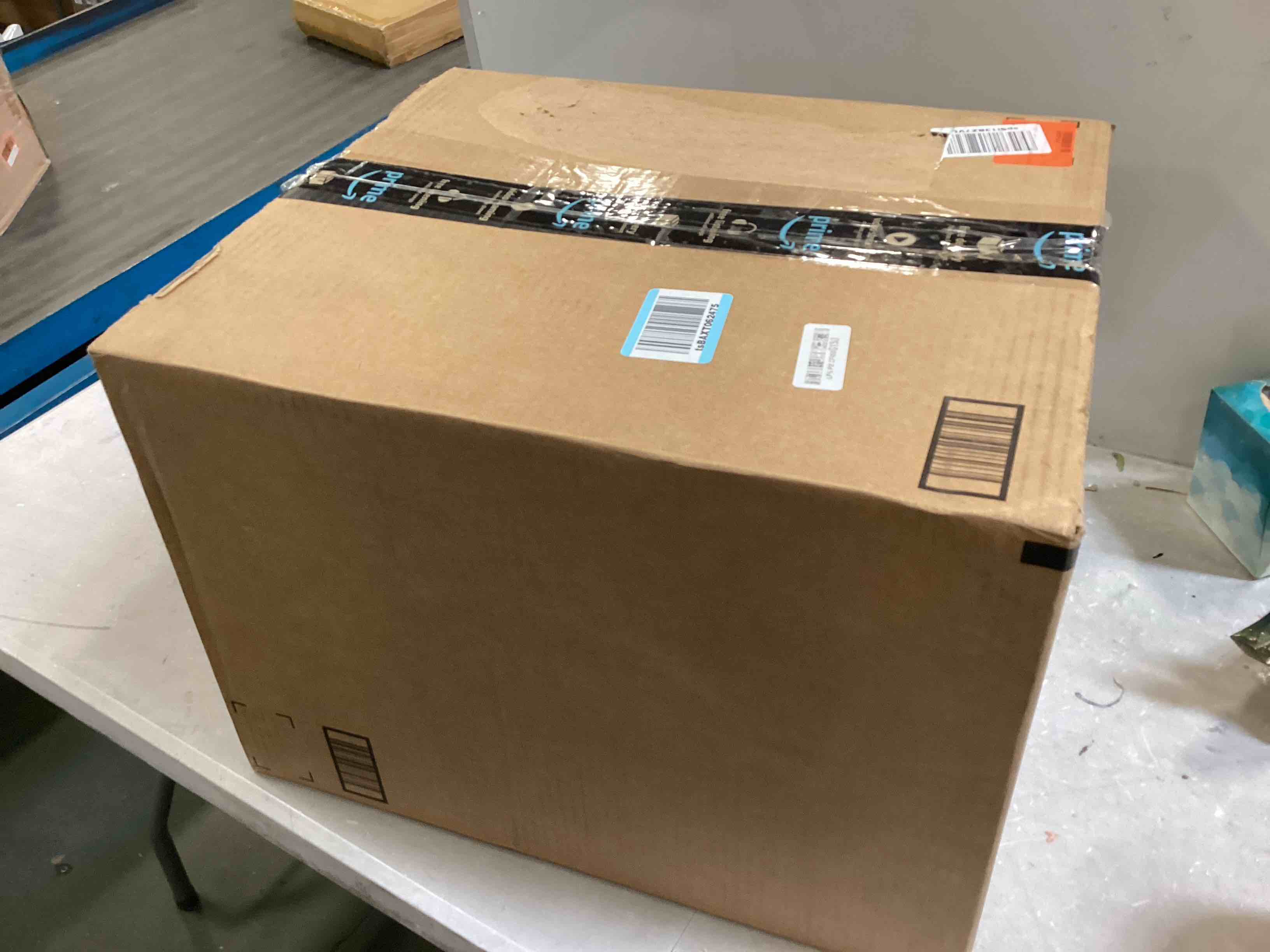 https://s3.amazonaws.com/lotting-images-prod/bidfta/RED6518520_1718215533519.jpeg