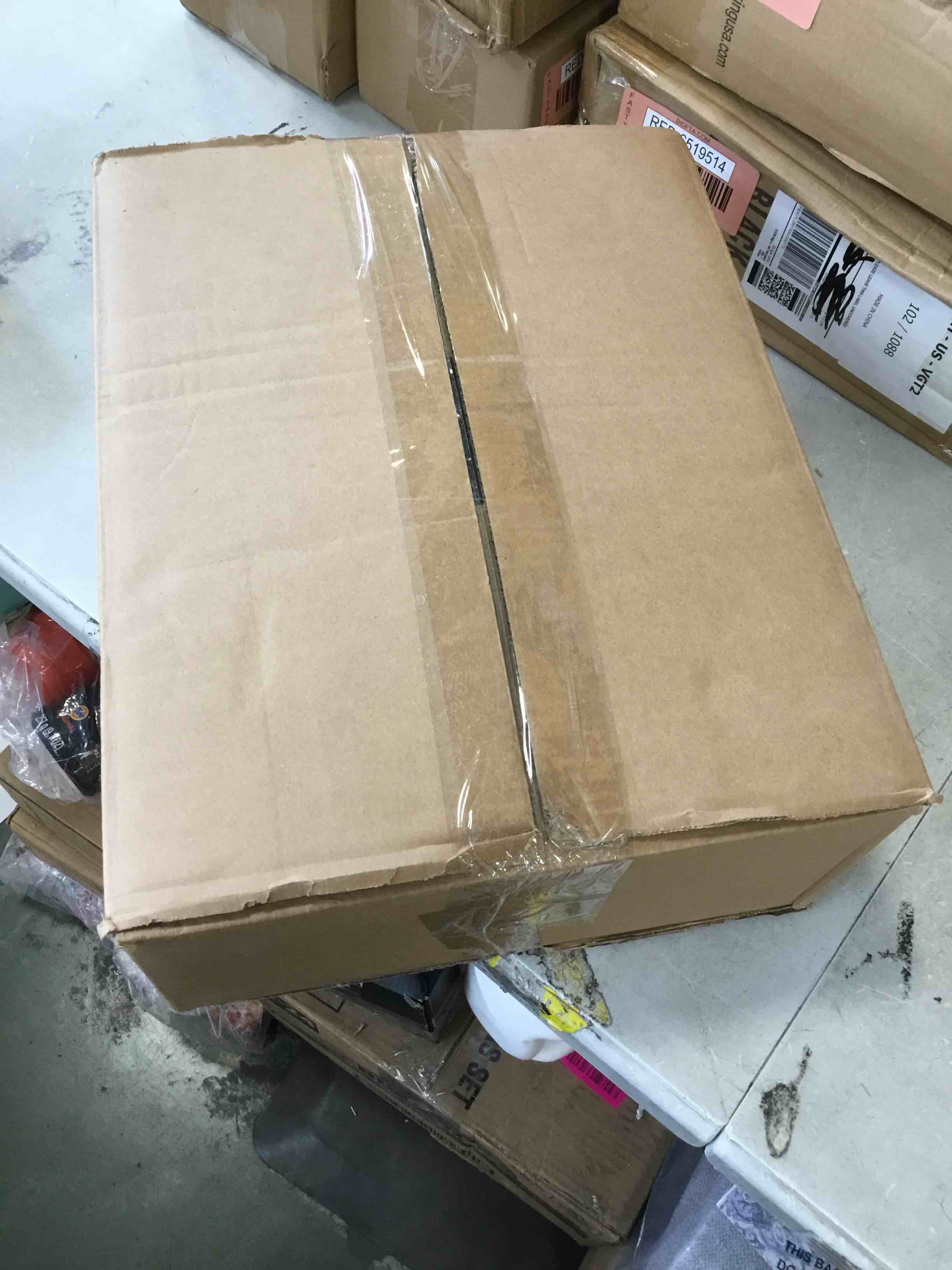 https://s3.amazonaws.com/lotting-images-prod/bidfta/RED6519517_1718045662579.jpeg