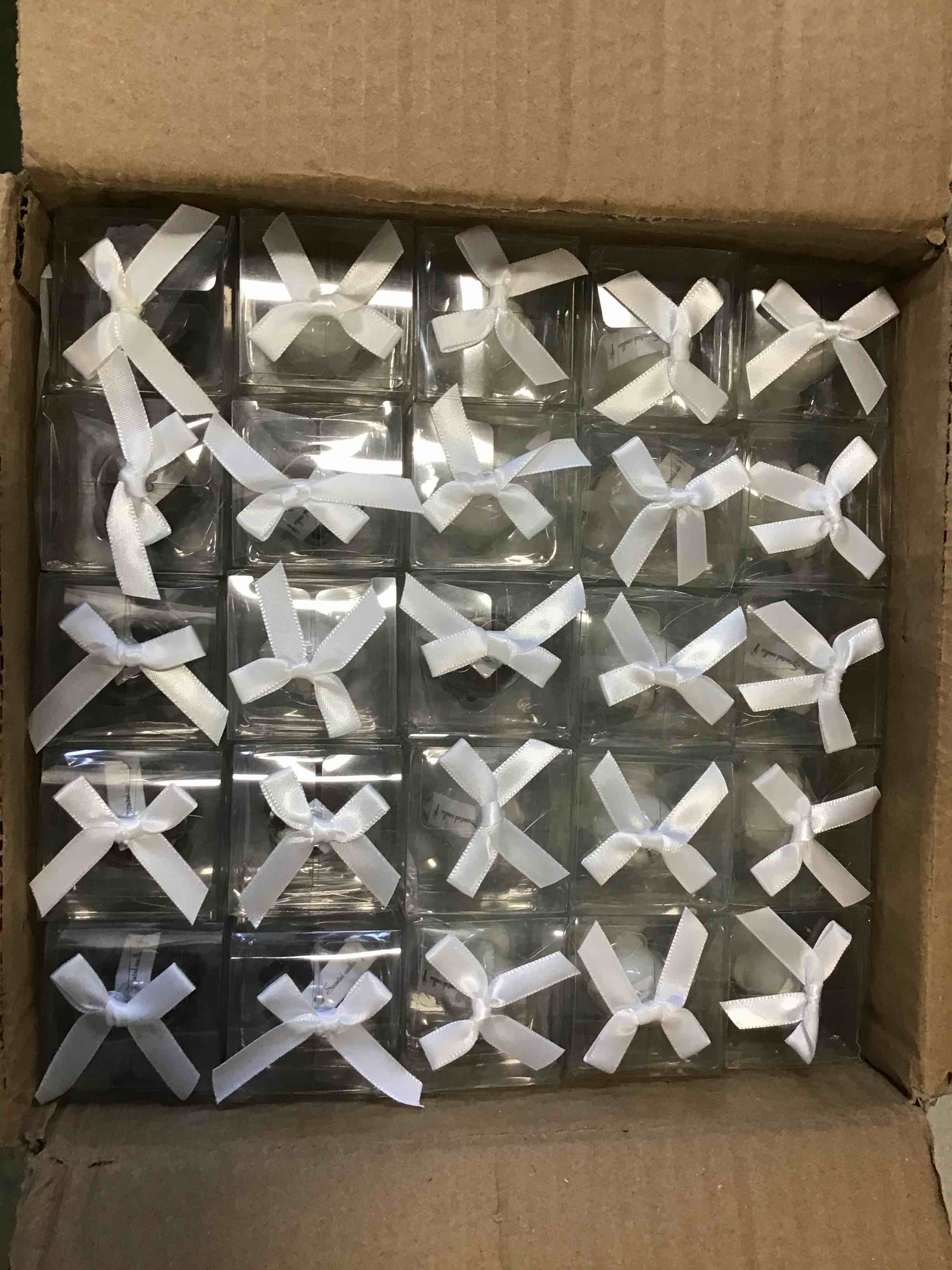https://s3.amazonaws.com/lotting-images-prod/bidfta/RED6519802_1718132598681.jpeg