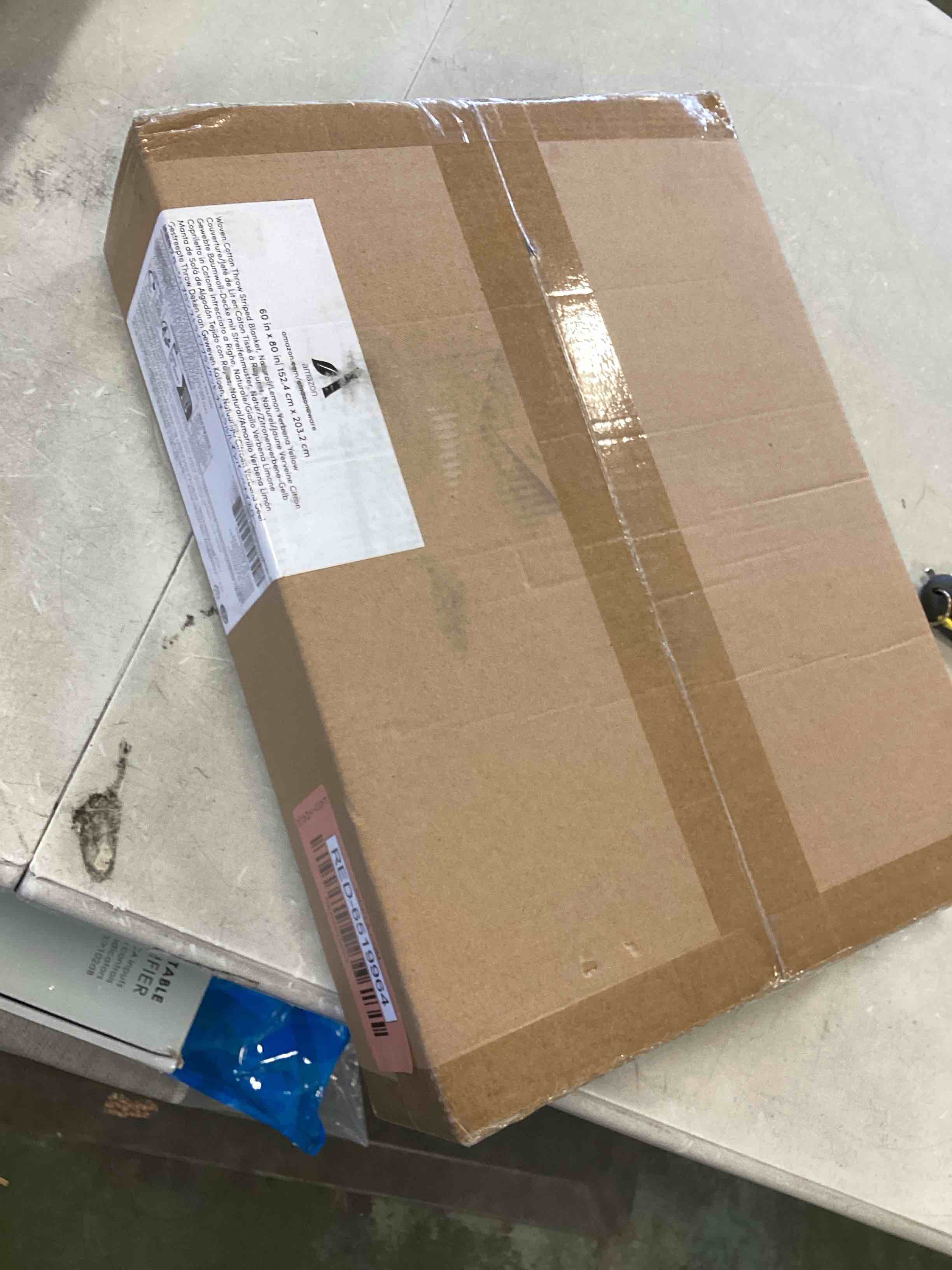 https://s3.amazonaws.com/lotting-images-prod/bidfta/RED6519964_1718206301336.jpeg