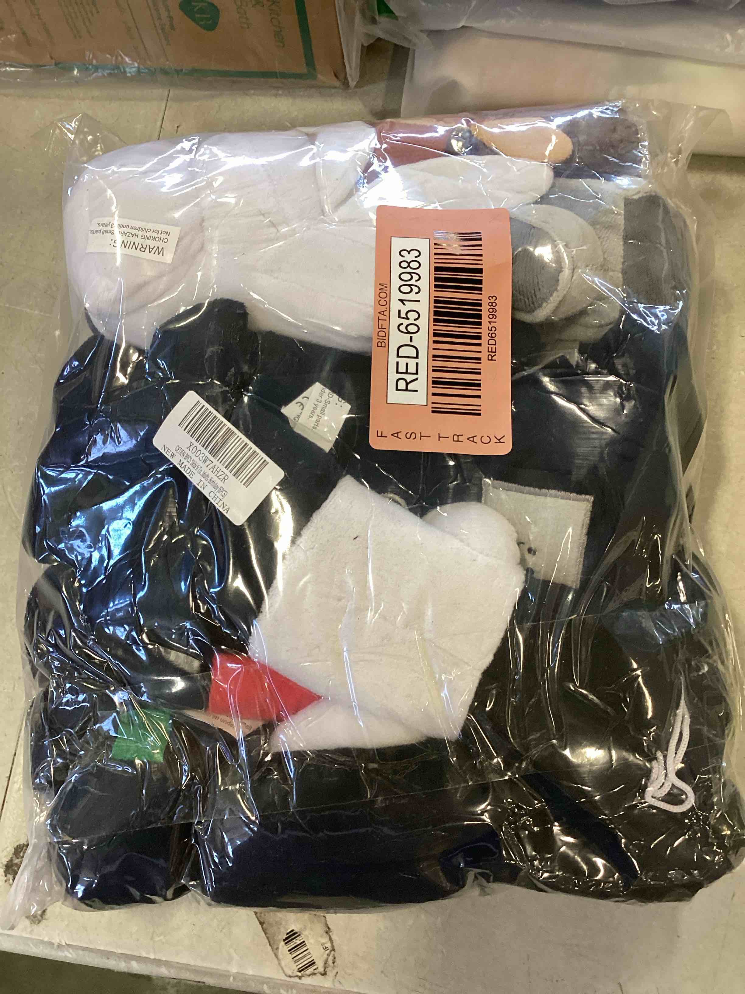https://s3.amazonaws.com/lotting-images-prod/bidfta/RED6519983_1718210922553.jpeg