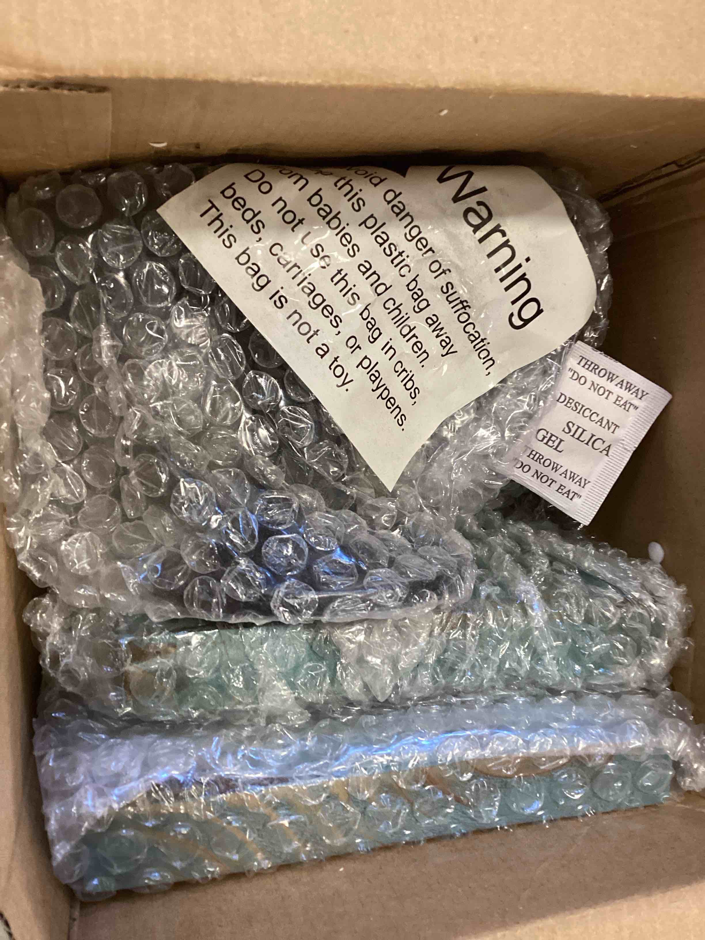 https://s3.amazonaws.com/lotting-images-prod/bidfta/RED6520139_1718282573875.jpeg