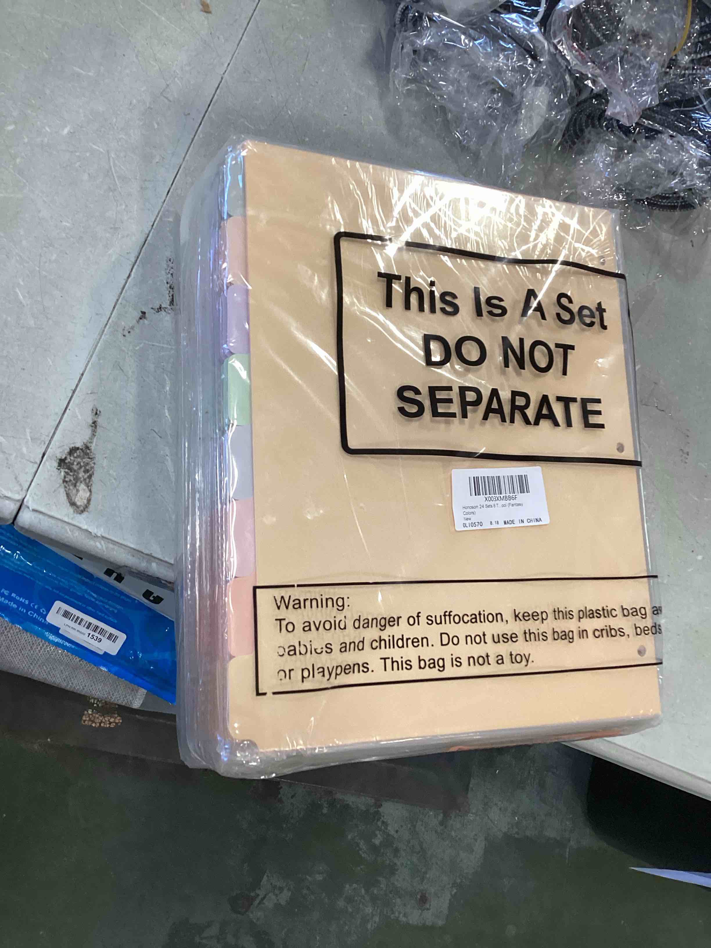 https://s3.amazonaws.com/lotting-images-prod/bidfta/RED6520163_1718285749558.jpeg