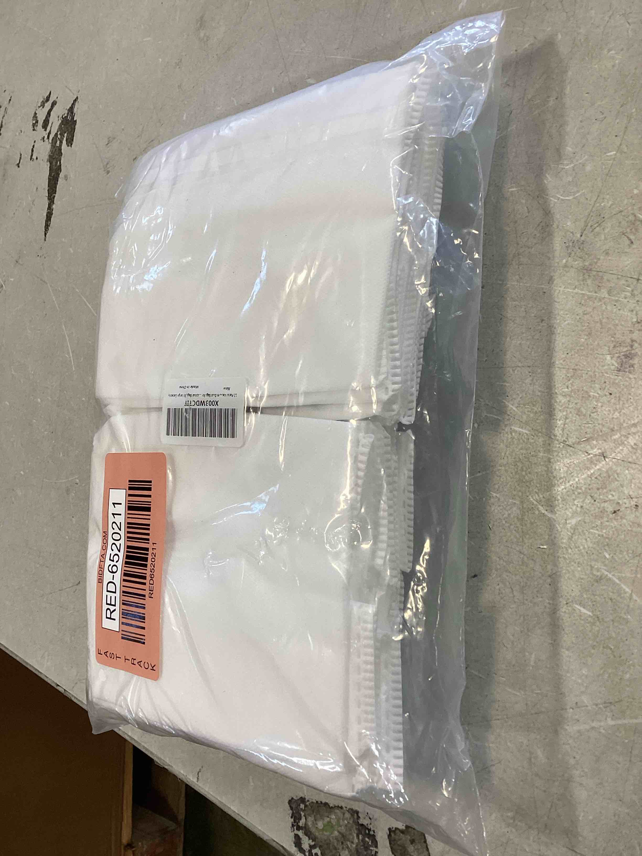 https://s3.amazonaws.com/lotting-images-prod/bidfta/RED6520211_1718293150243.jpeg