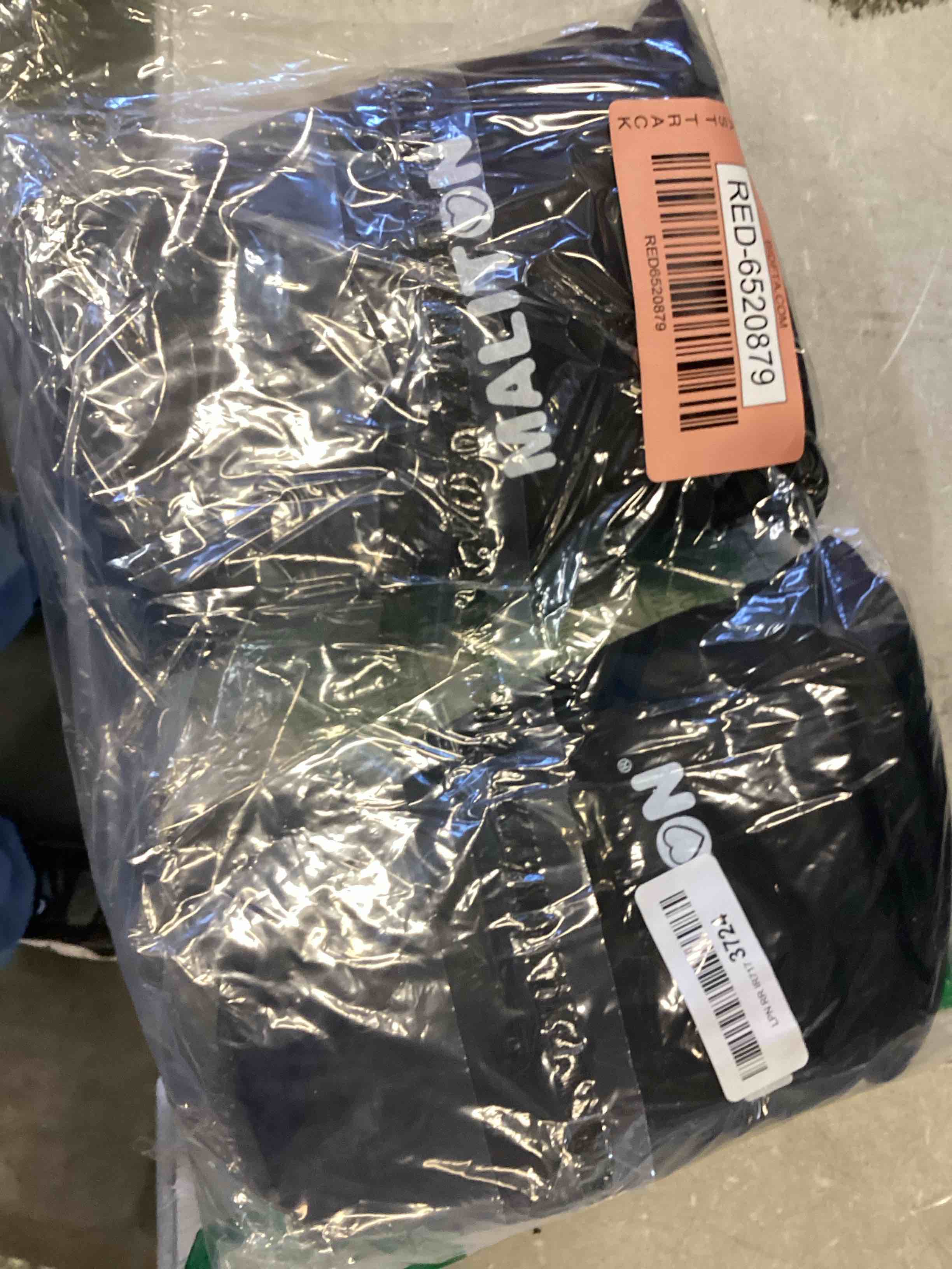 https://s3.amazonaws.com/lotting-images-prod/bidfta/RED6520879_1718462610749.jpeg