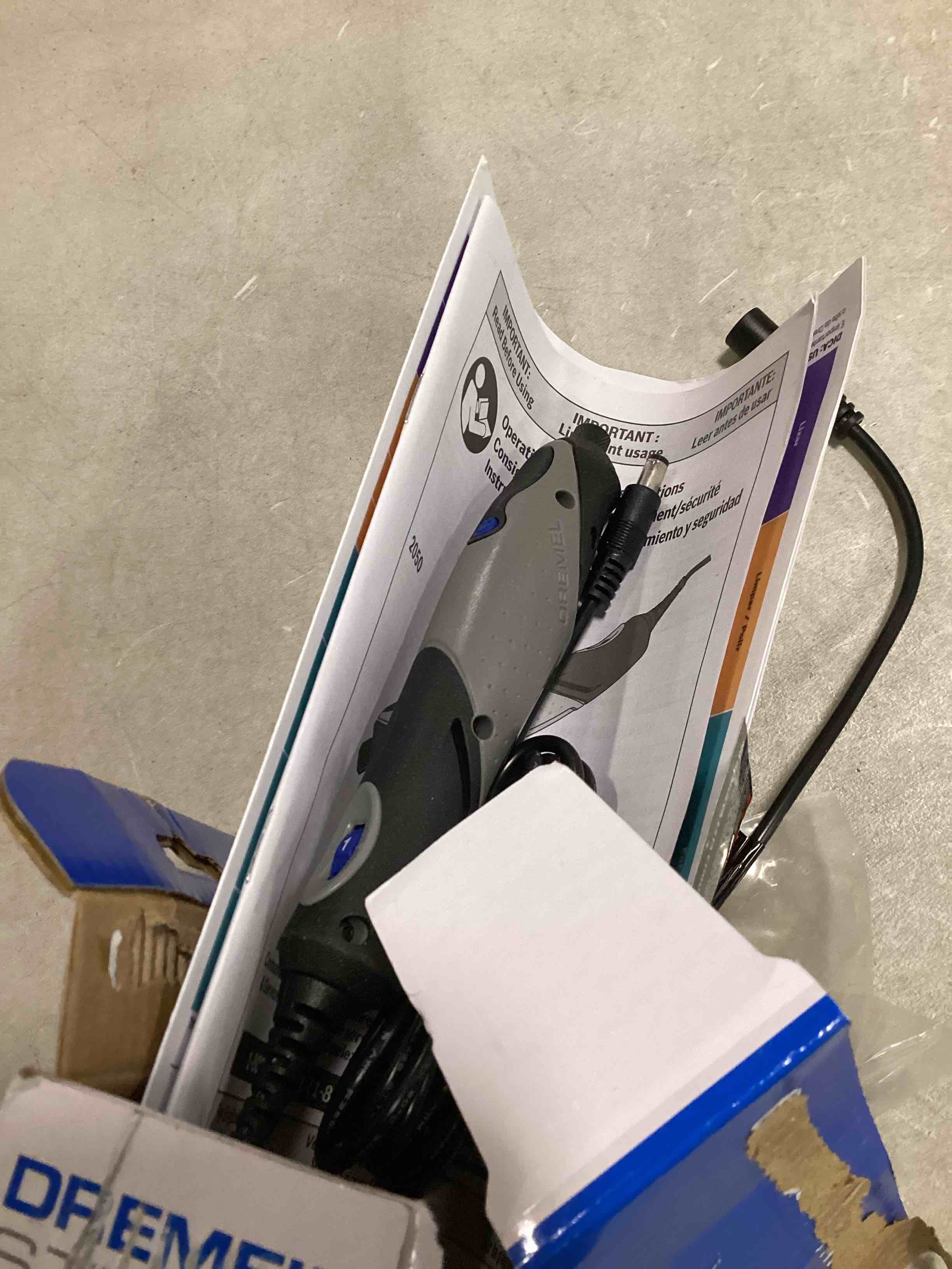 https://s3.amazonaws.com/lotting-images-prod/bidfta/RED6522215_1718369607457.jpeg