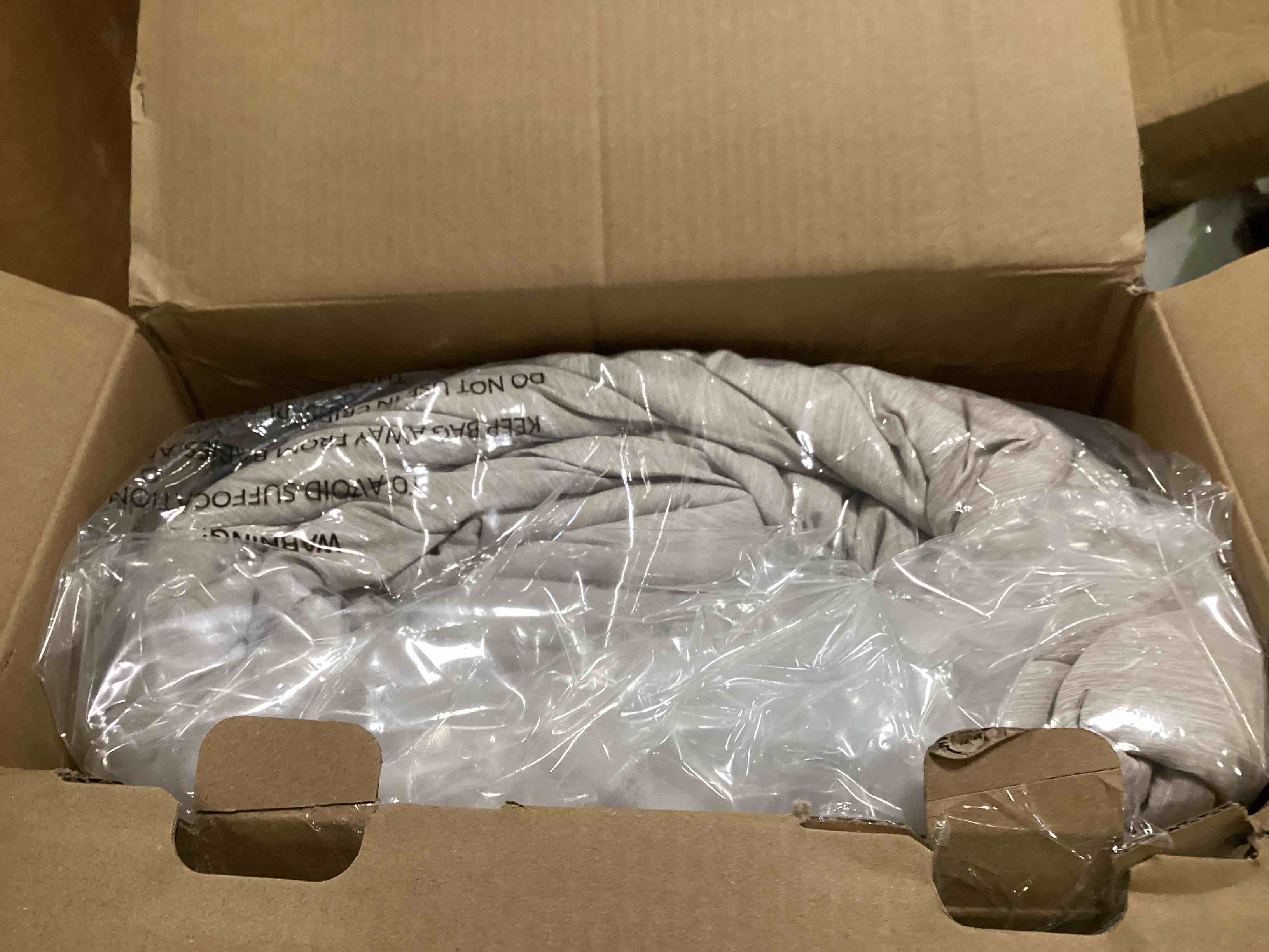 https://s3.amazonaws.com/lotting-images-prod/bidfta/RED6522233_1718370977483.jpeg