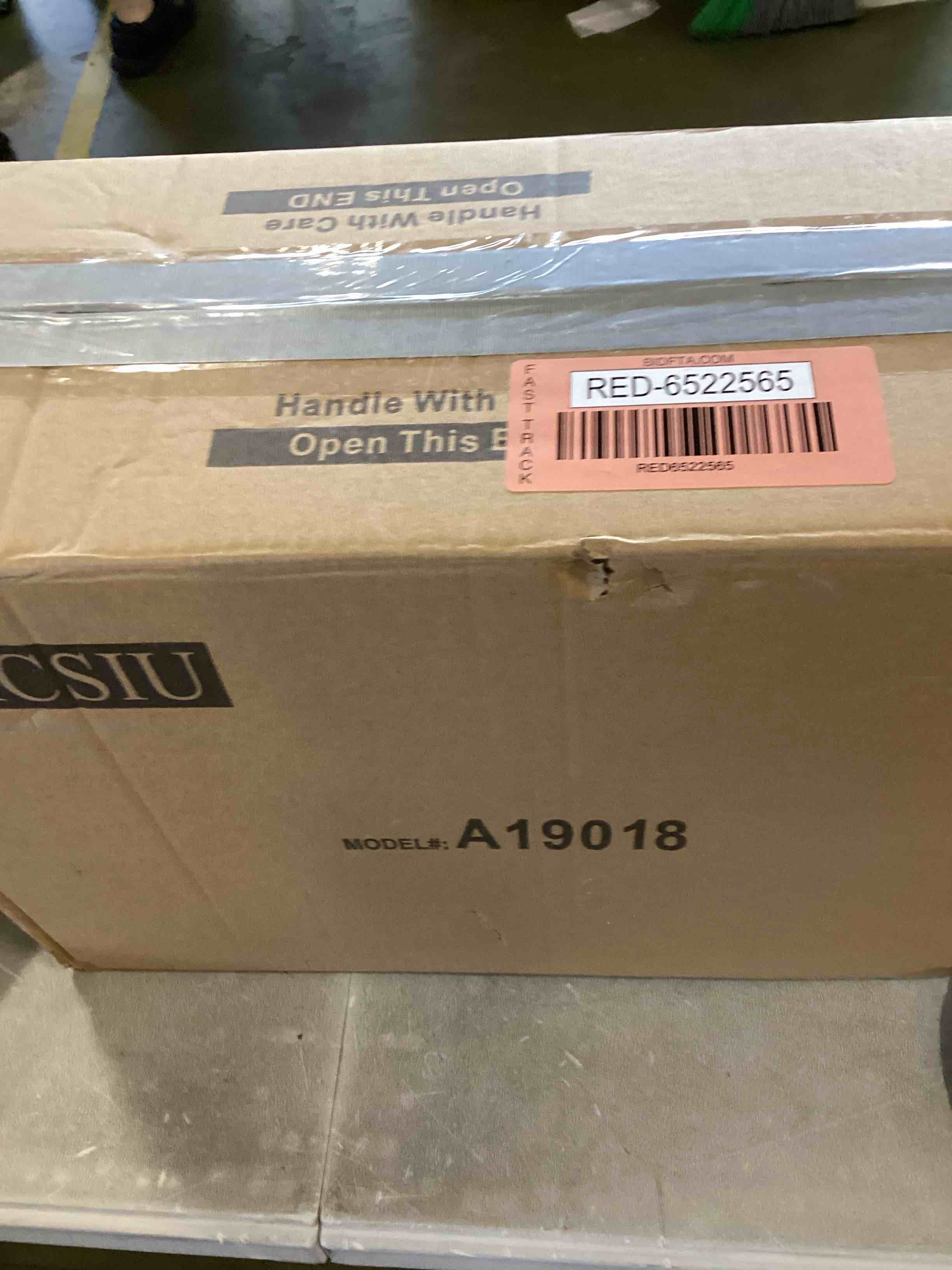 https://s3.amazonaws.com/lotting-images-prod/bidfta/RED6522565_1719319283738.jpeg