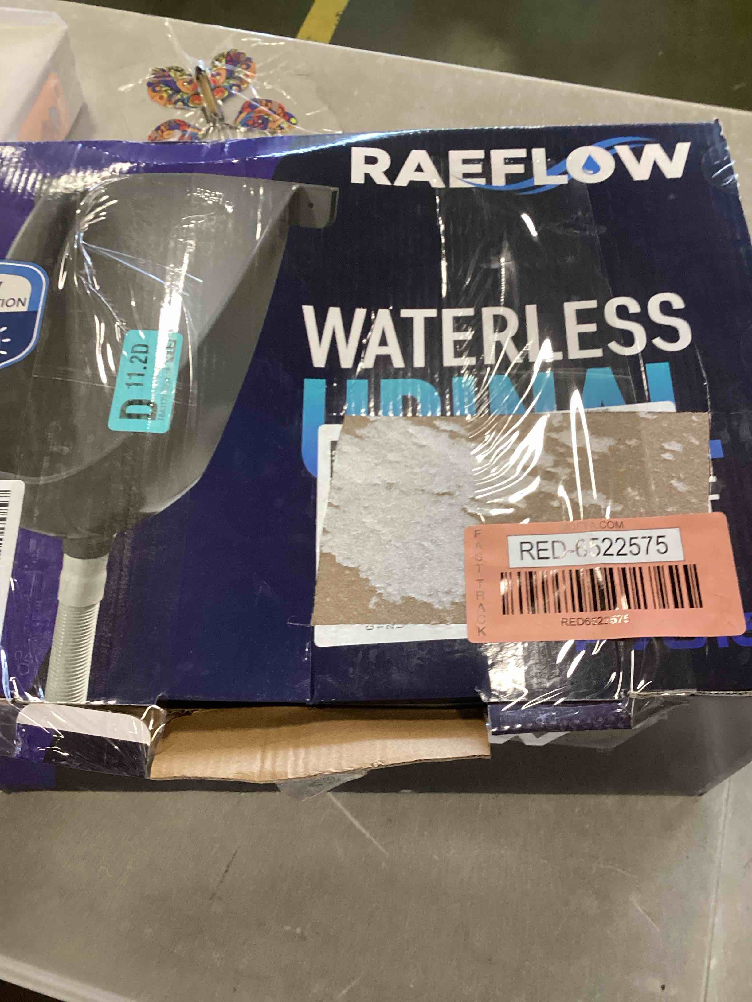 https://s3.amazonaws.com/lotting-images-prod/bidfta/RED6522575_1719320744650.jpeg