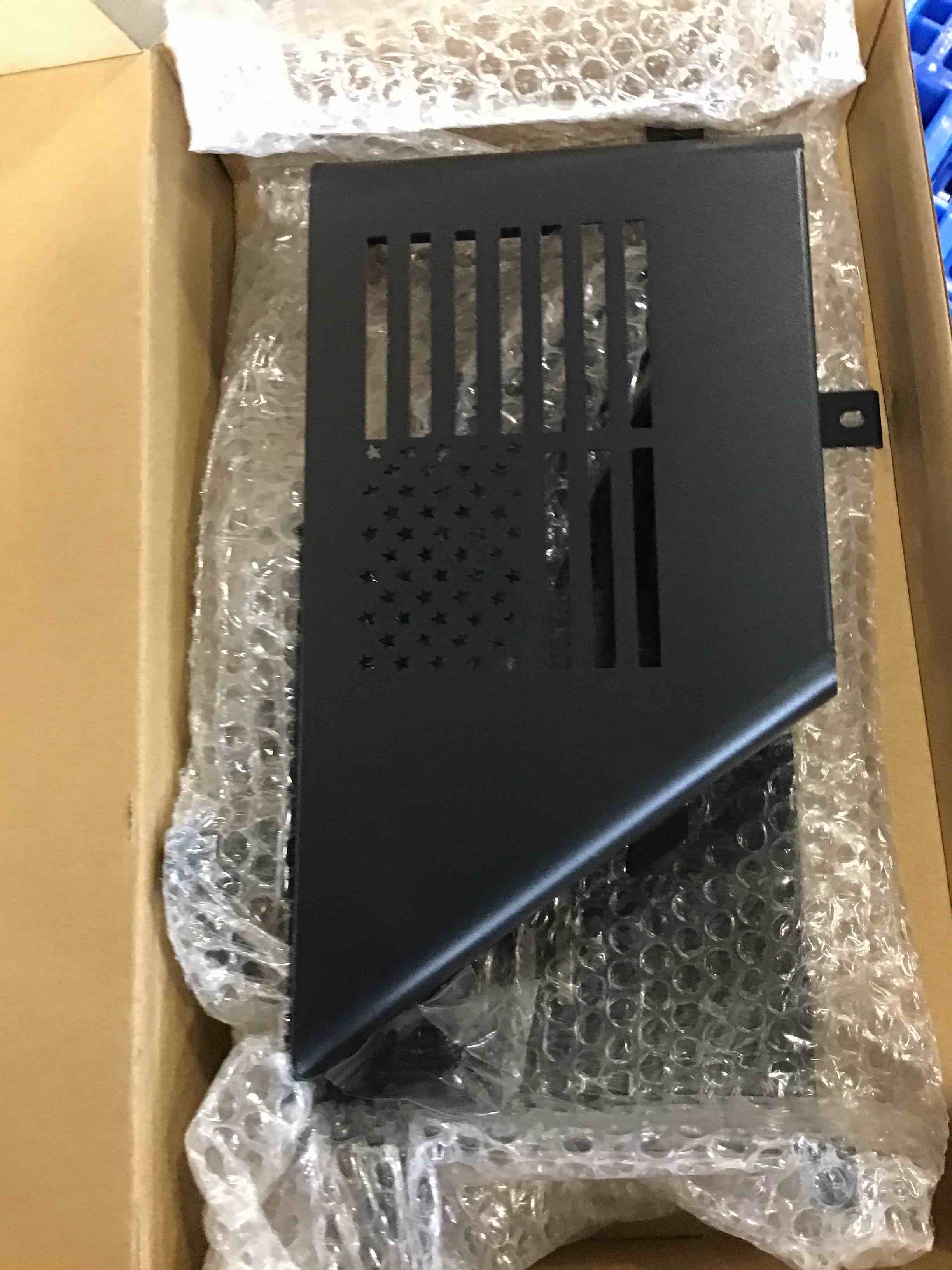 https://s3.amazonaws.com/lotting-images-prod/bidfta/RED6523439_1720016422168.jpeg