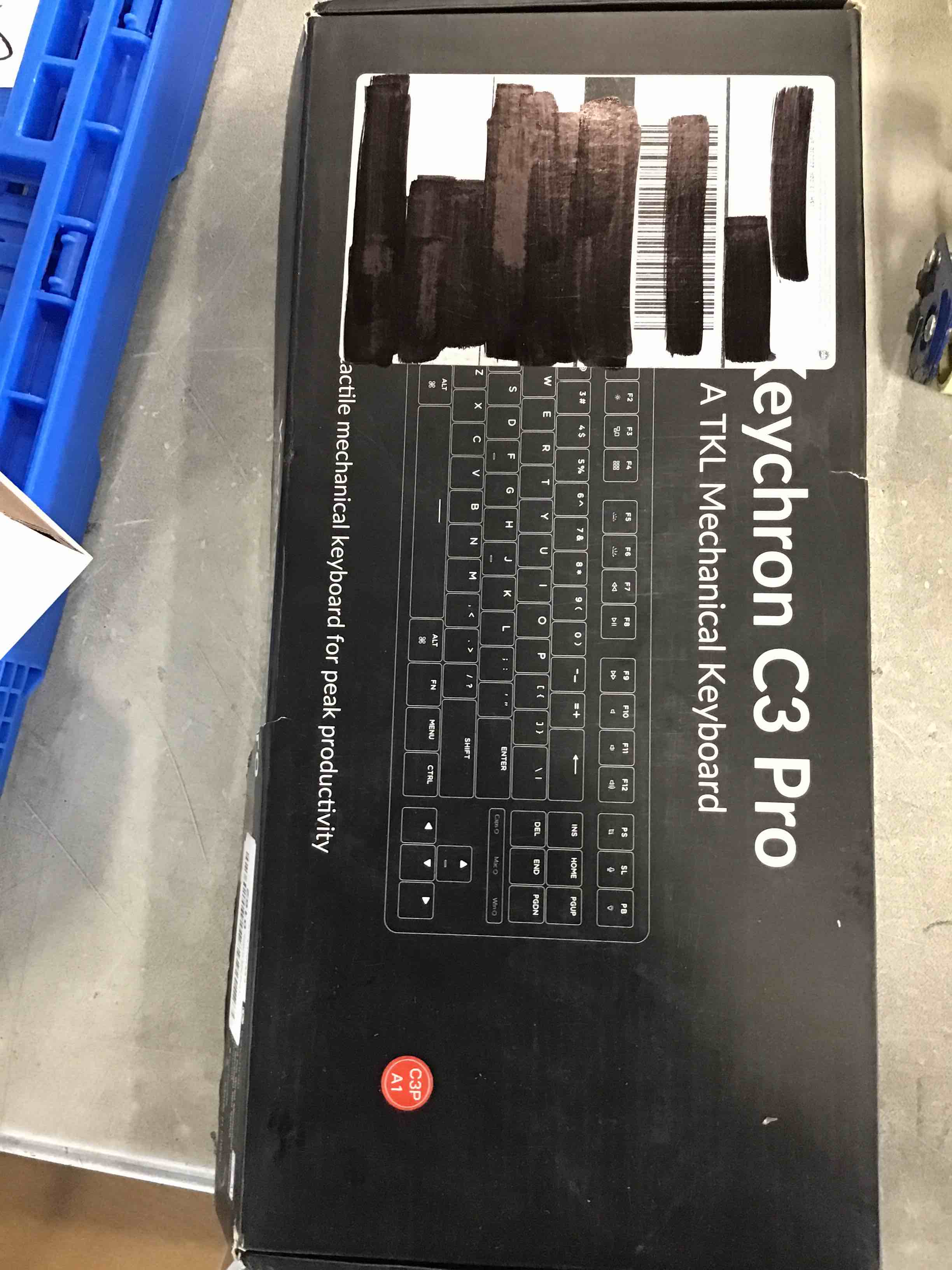 https://s3.amazonaws.com/lotting-images-prod/bidfta/RED6523445_1720017091646.jpeg