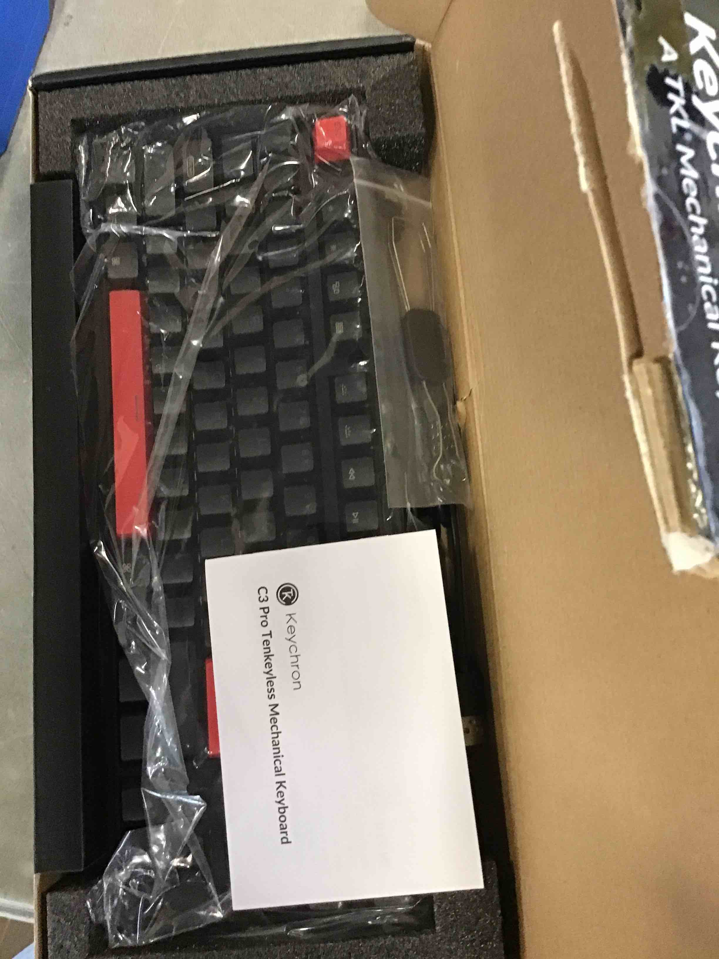 https://s3.amazonaws.com/lotting-images-prod/bidfta/RED6523445_1720017099858.jpeg