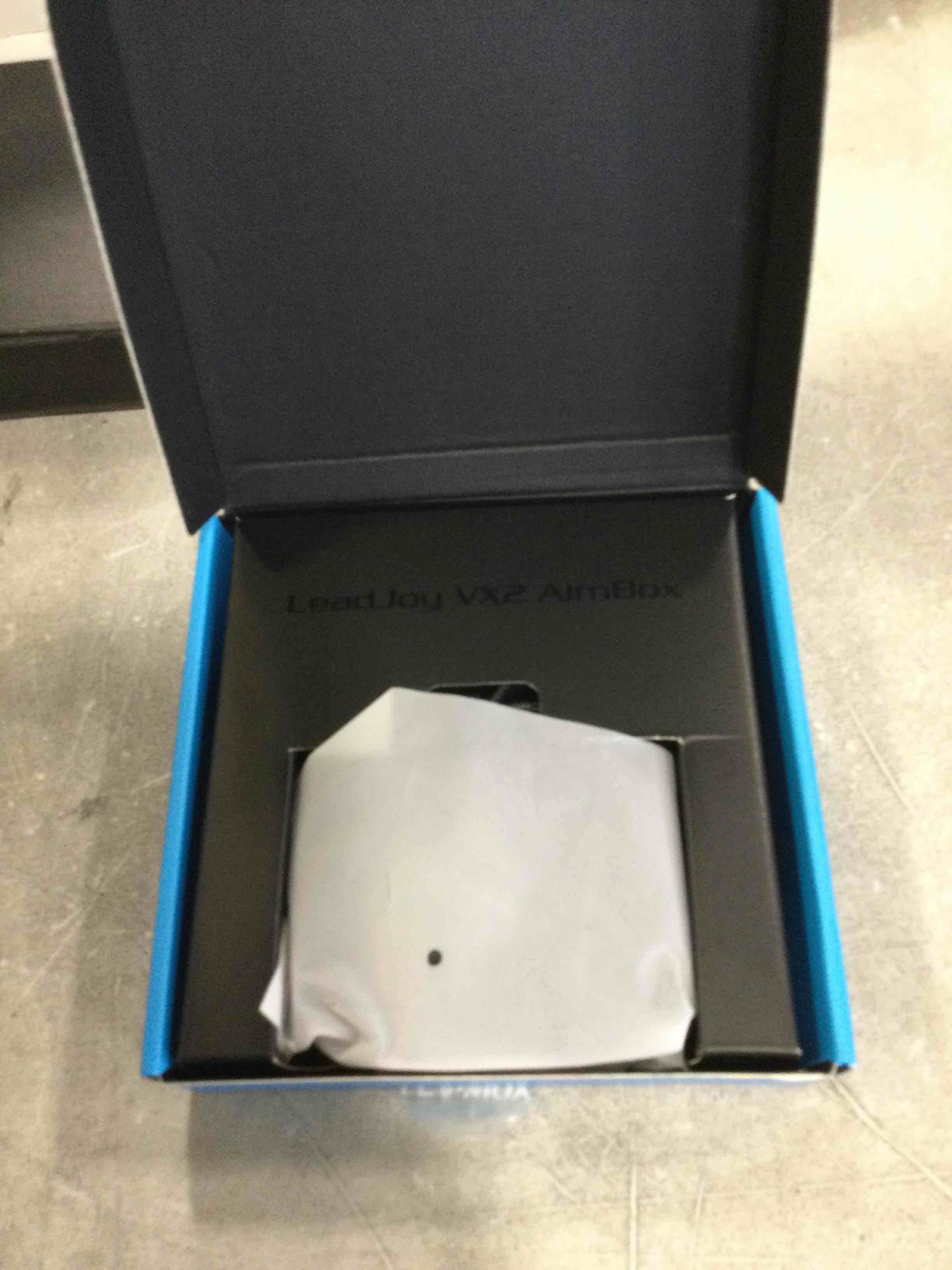 https://s3.amazonaws.com/lotting-images-prod/bidfta/RED6523556_1720034311482.jpeg