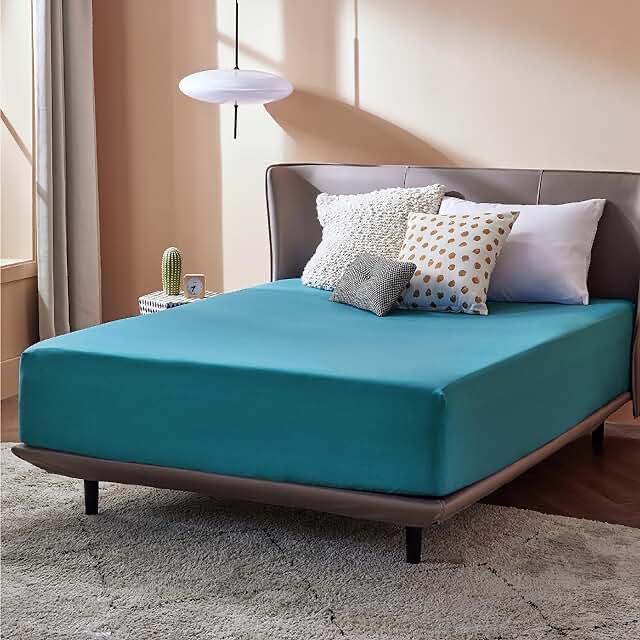 Bedsure Fitted Sheet Queen Teal - Queen Fitted Sheet Only for Mattress Up to 14 inches, Extra Soft Brushed Microfiber, Wrinkle & Fade Resistant(Queen, Teal)