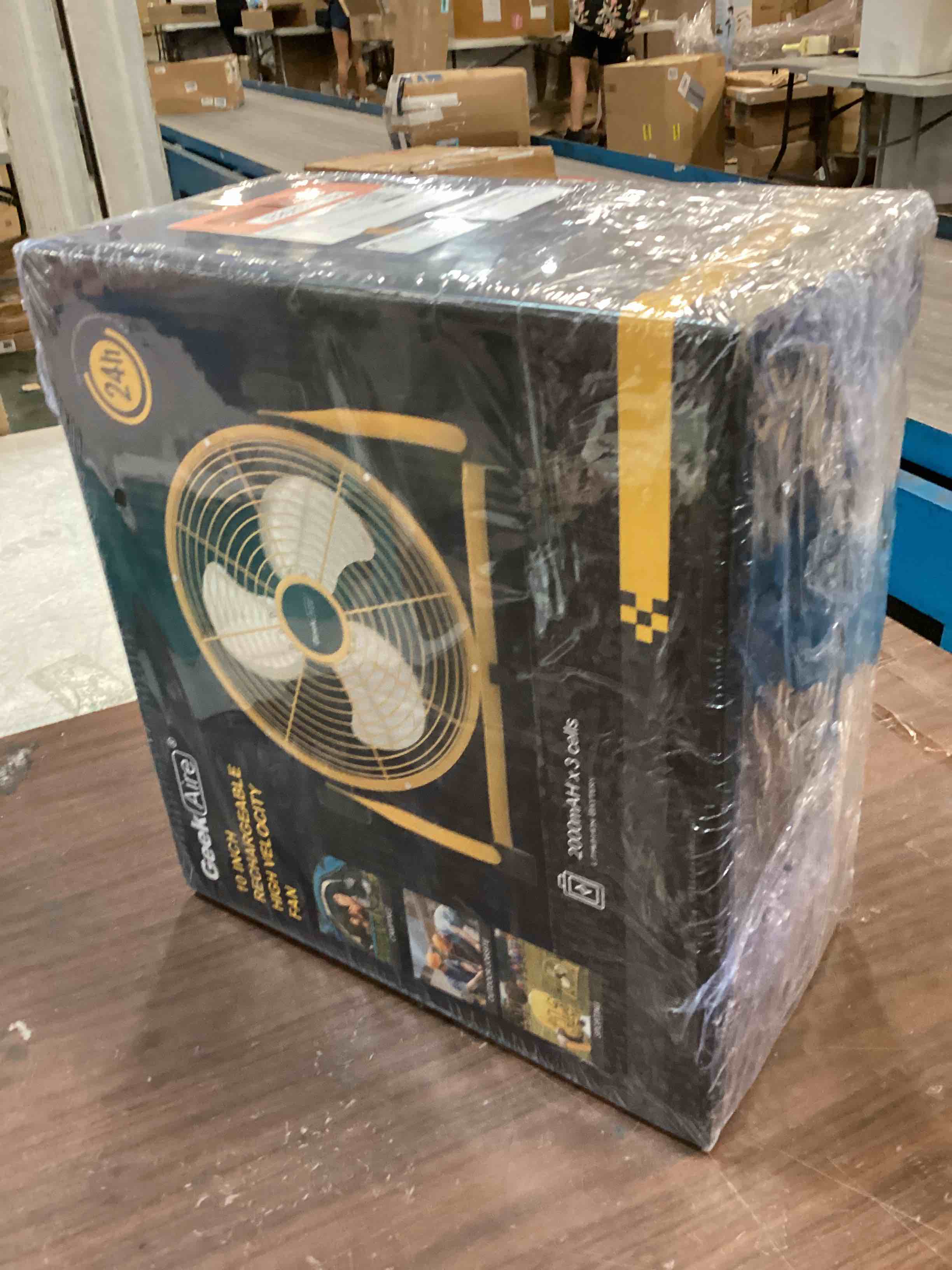 https://s3.amazonaws.com/lotting-images-prod/bidfta/RED6525827_1719409715303.jpeg