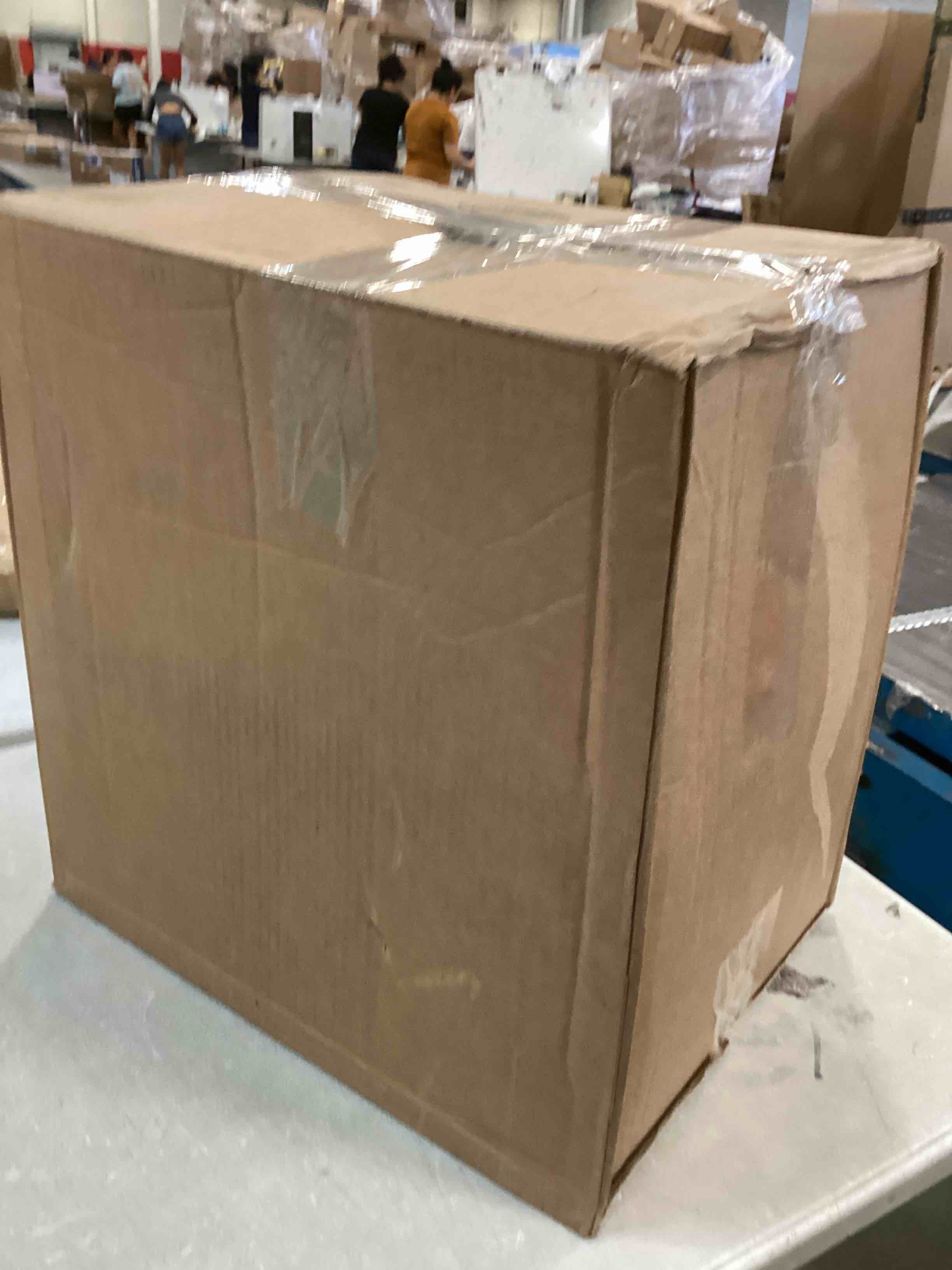 https://s3.amazonaws.com/lotting-images-prod/bidfta/RED6526338_1719598666813.jpeg