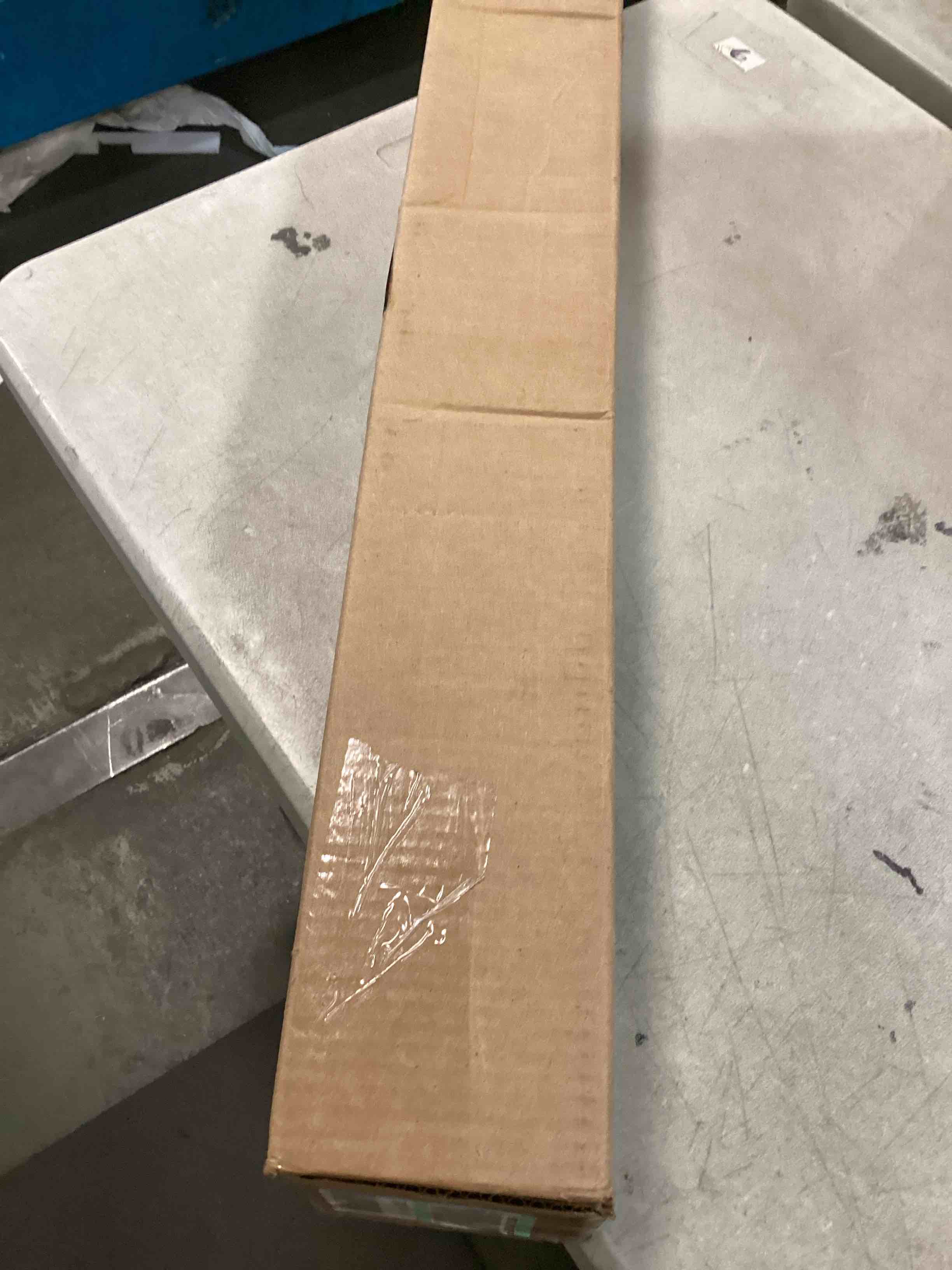 https://s3.amazonaws.com/lotting-images-prod/bidfta/RED6526827_1720031246974.jpeg