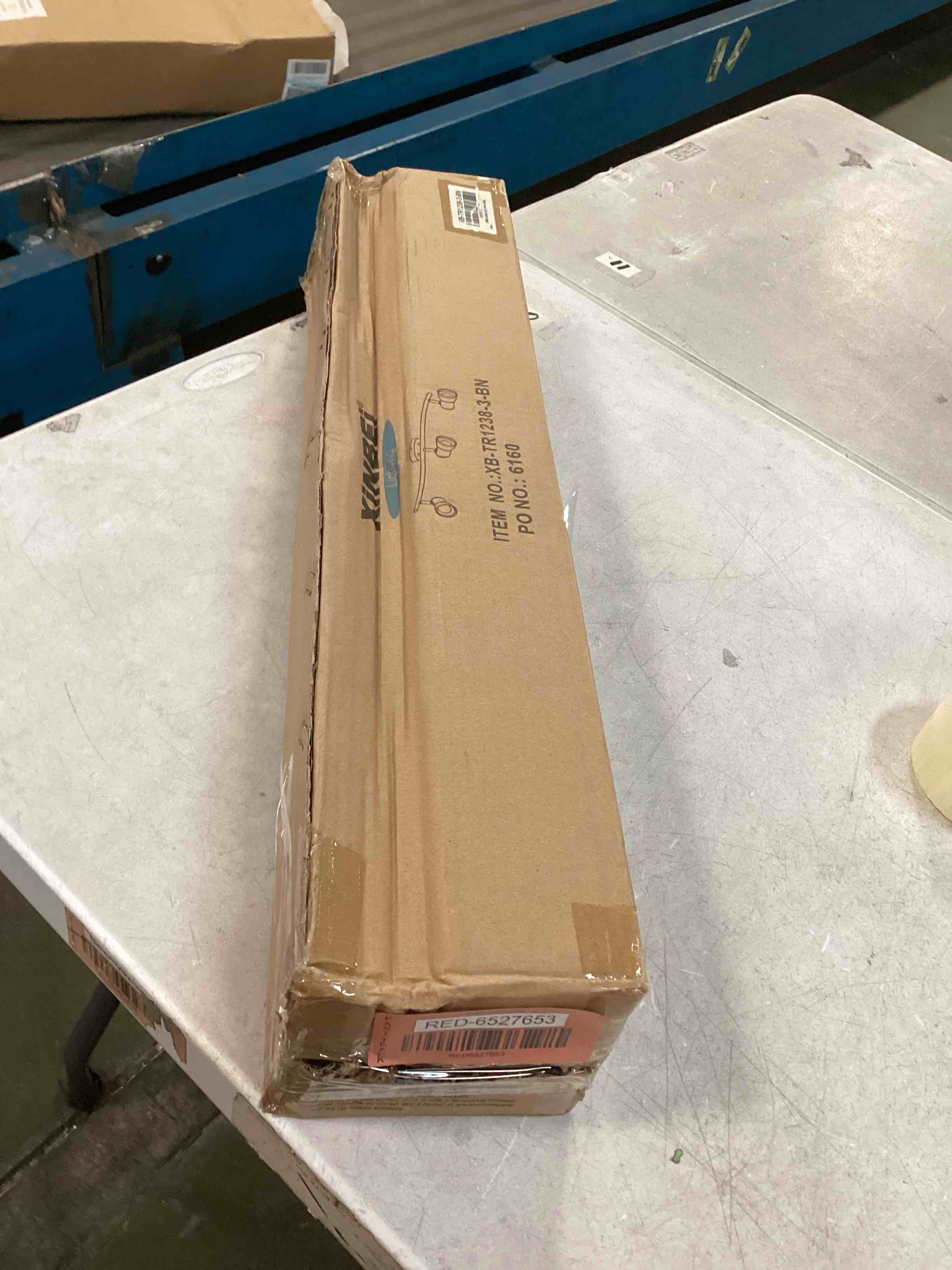 https://s3.amazonaws.com/lotting-images-prod/bidfta/RED6527653_1721305557489.jpeg