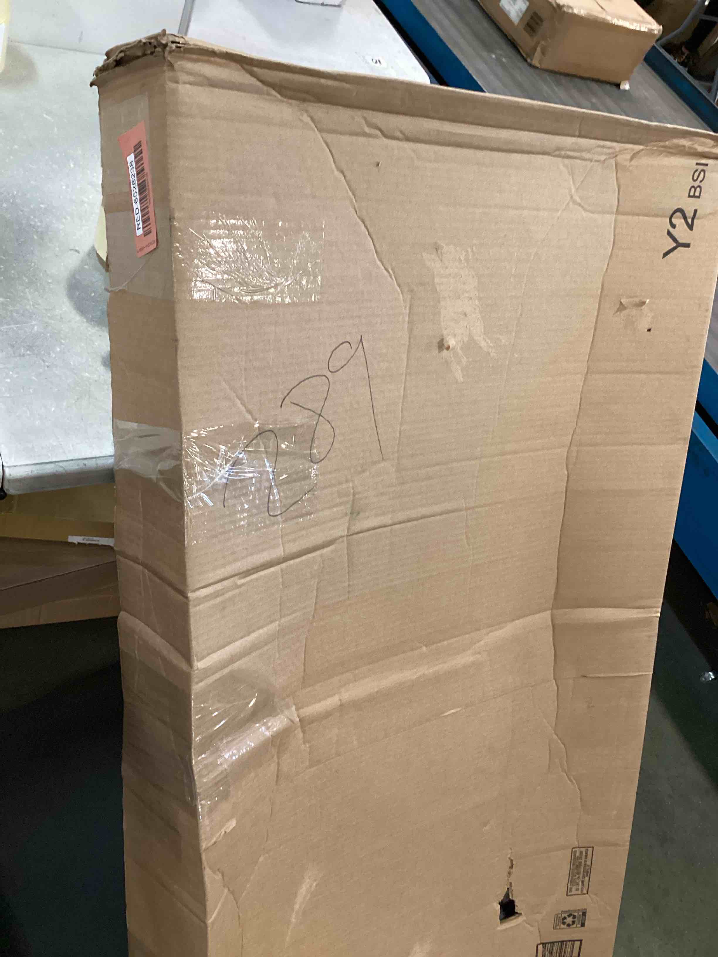 https://s3.amazonaws.com/lotting-images-prod/bidfta/RED6528238_1721403895514.jpeg