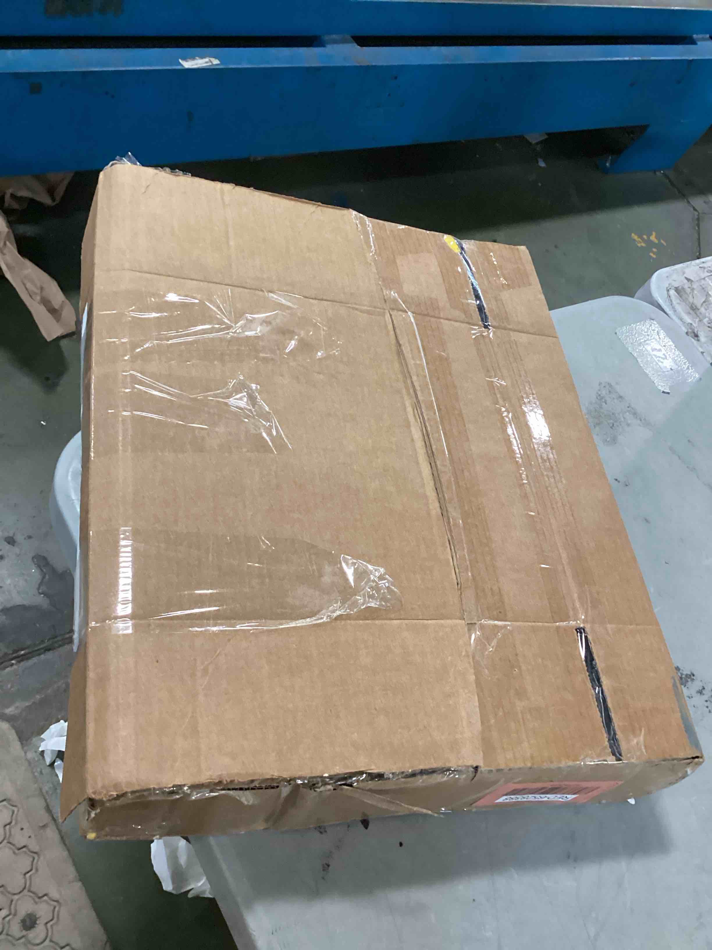 https://s3.amazonaws.com/lotting-images-prod/bidfta/RED6528388_1721658182310.jpeg