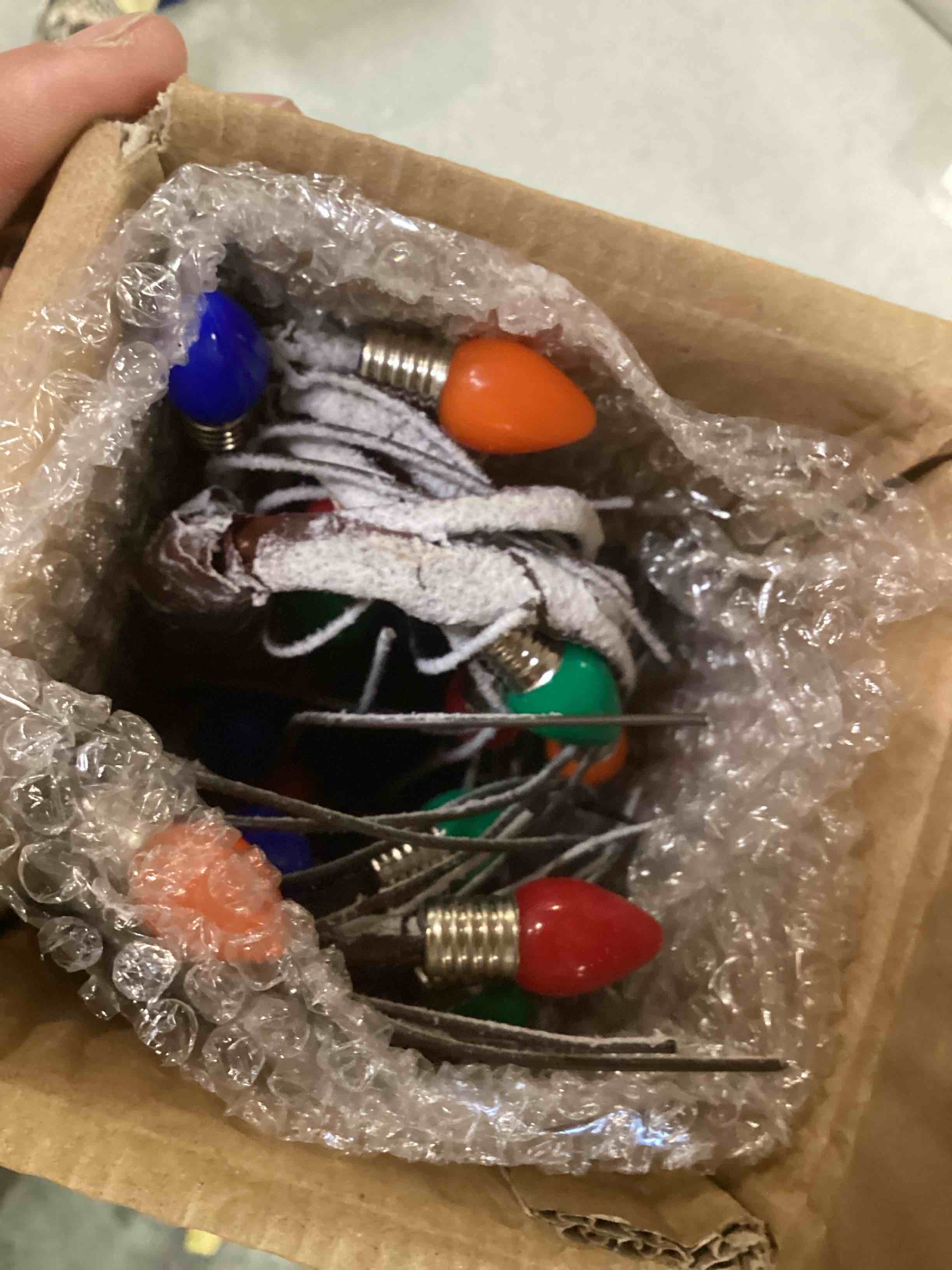 https://s3.amazonaws.com/lotting-images-prod/bidfta/RED6529948_1719235237216.jpeg