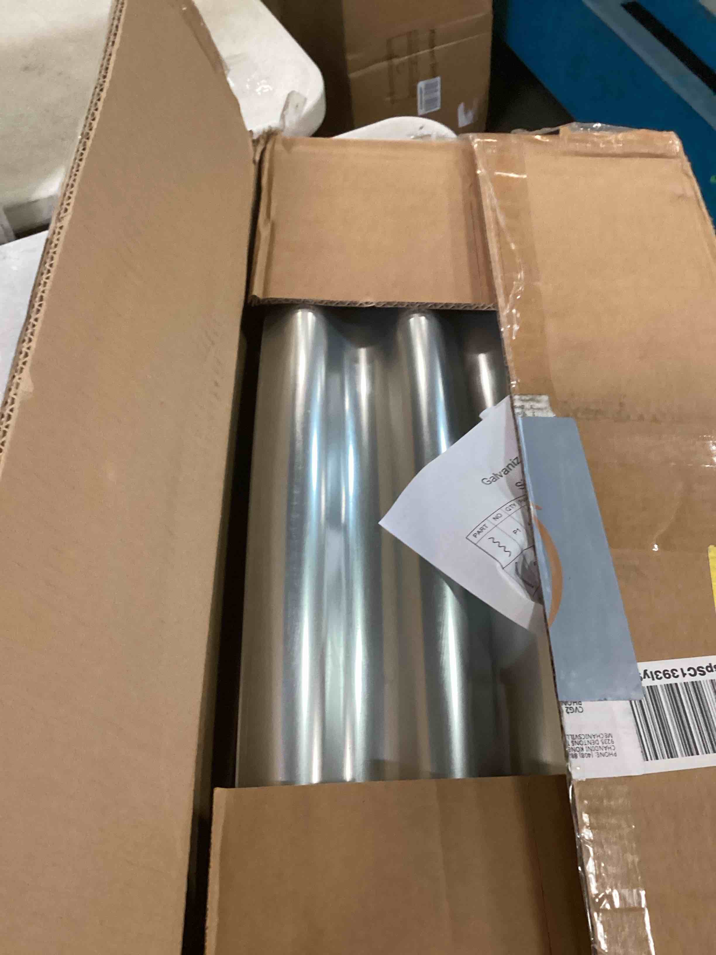 https://s3.amazonaws.com/lotting-images-prod/bidfta/RED6530037_1719246123725.jpeg