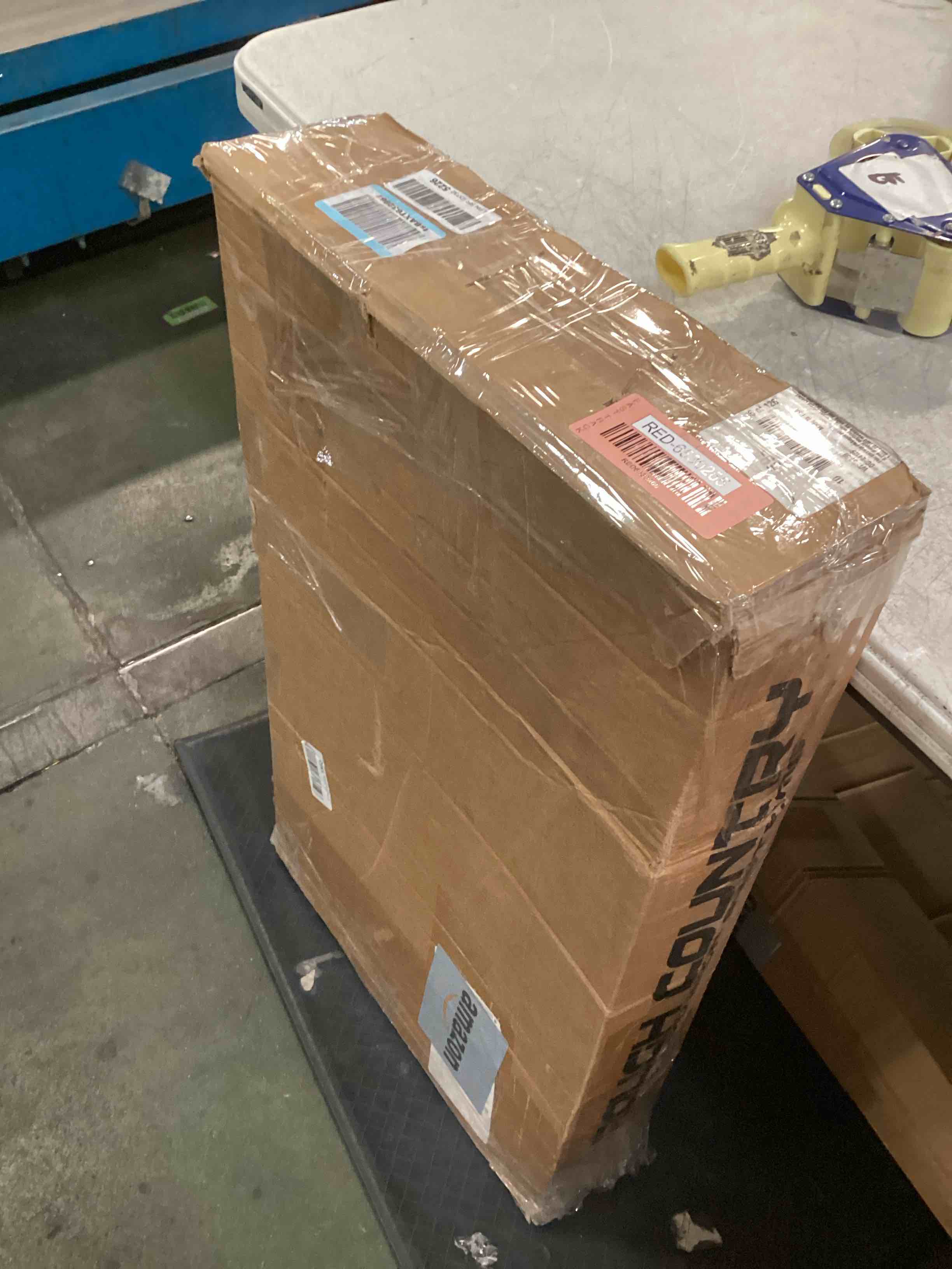 https://s3.amazonaws.com/lotting-images-prod/bidfta/RED6530265_1719319011146.jpeg