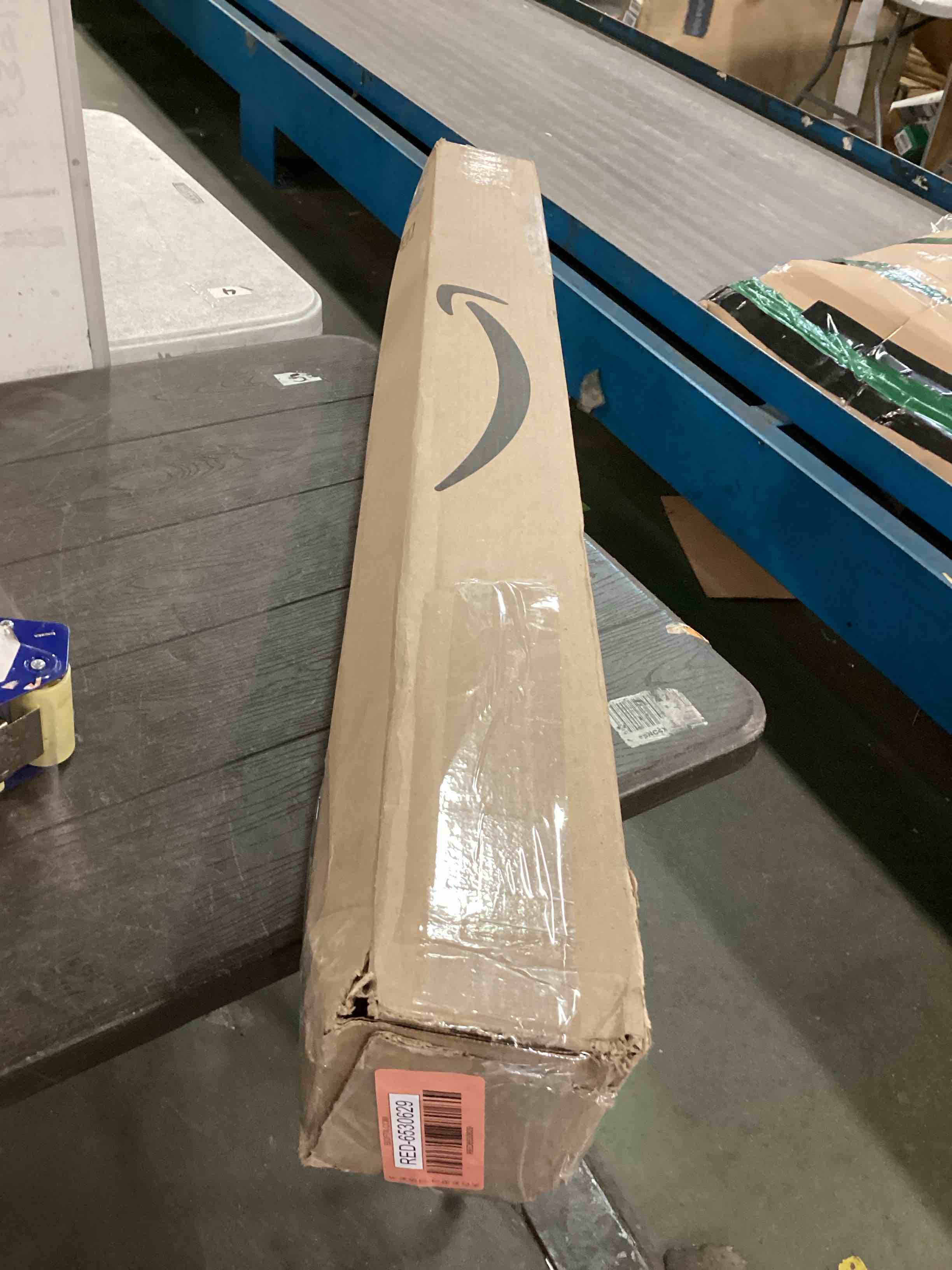 https://s3.amazonaws.com/lotting-images-prod/bidfta/RED6530629_1719405057360.jpeg