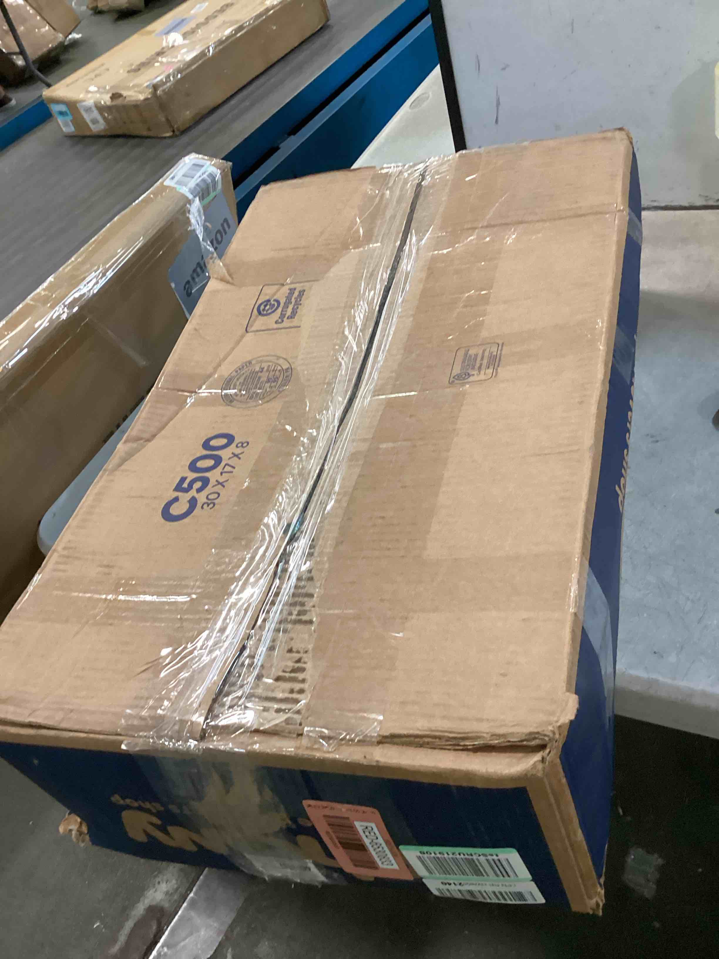https://s3.amazonaws.com/lotting-images-prod/bidfta/RED6530833_1719487096986.jpeg