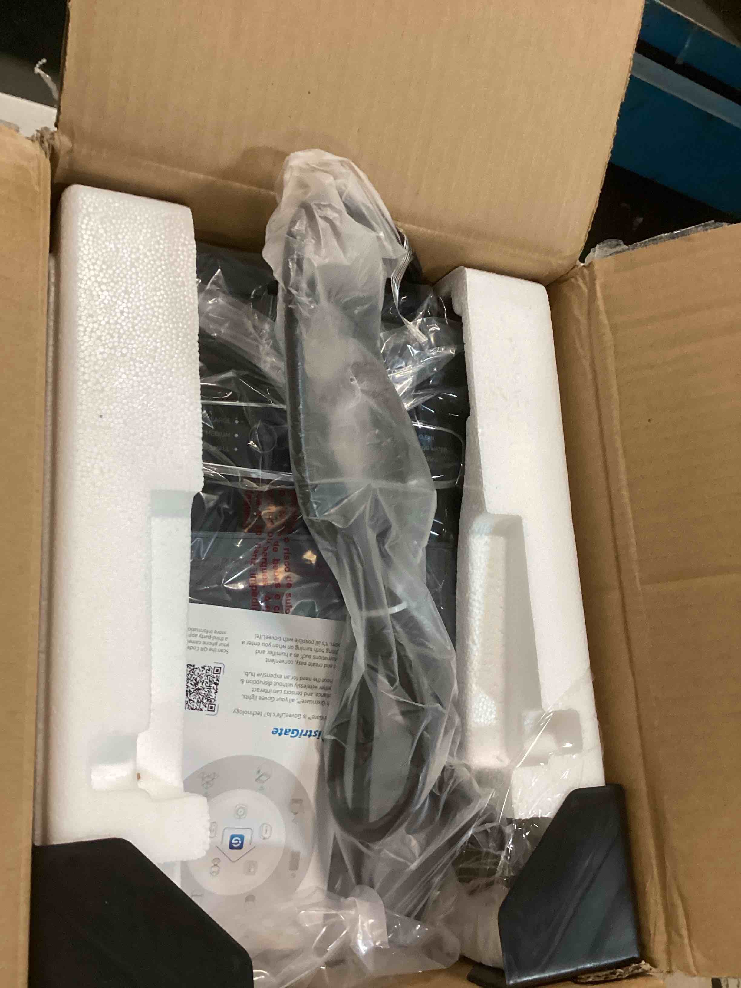 https://s3.amazonaws.com/lotting-images-prod/bidfta/RED6530864_1719490644672.jpeg